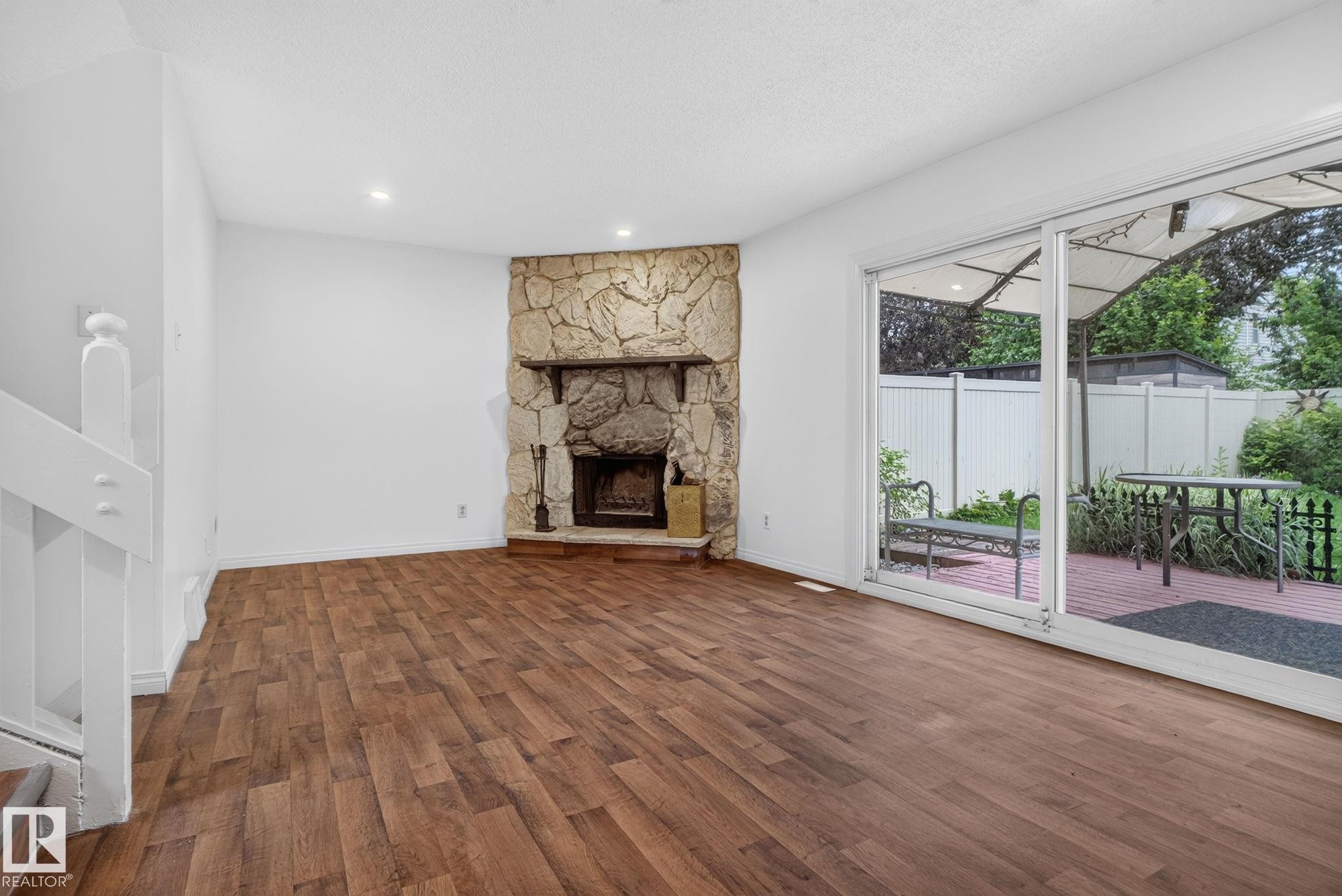 9503 180A Street Nw, Edmonton, AB
