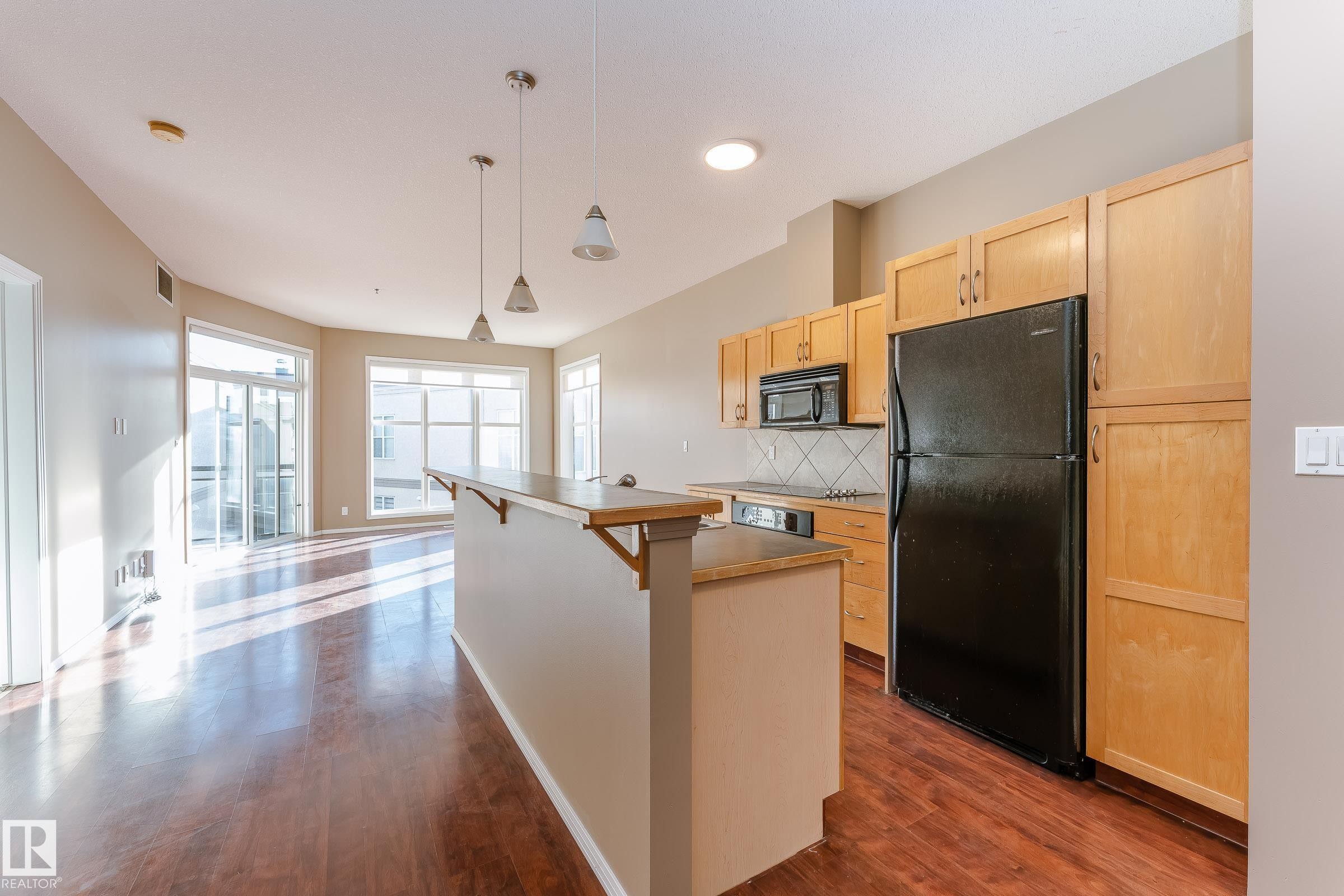 #413 4835 104A St Nw, Edmonton, AB