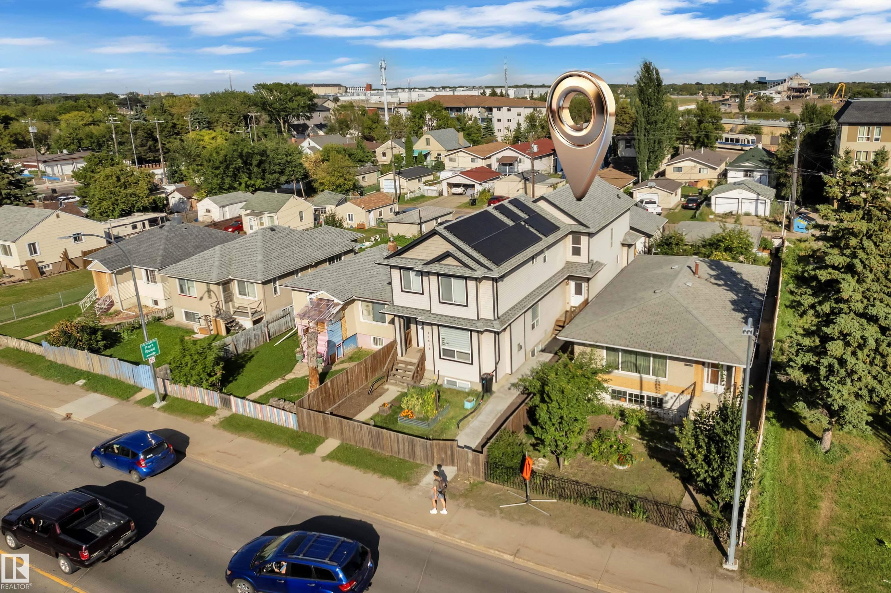 Residential structure with solar panels - 11421 82 Street Nw, Edmonton, AB