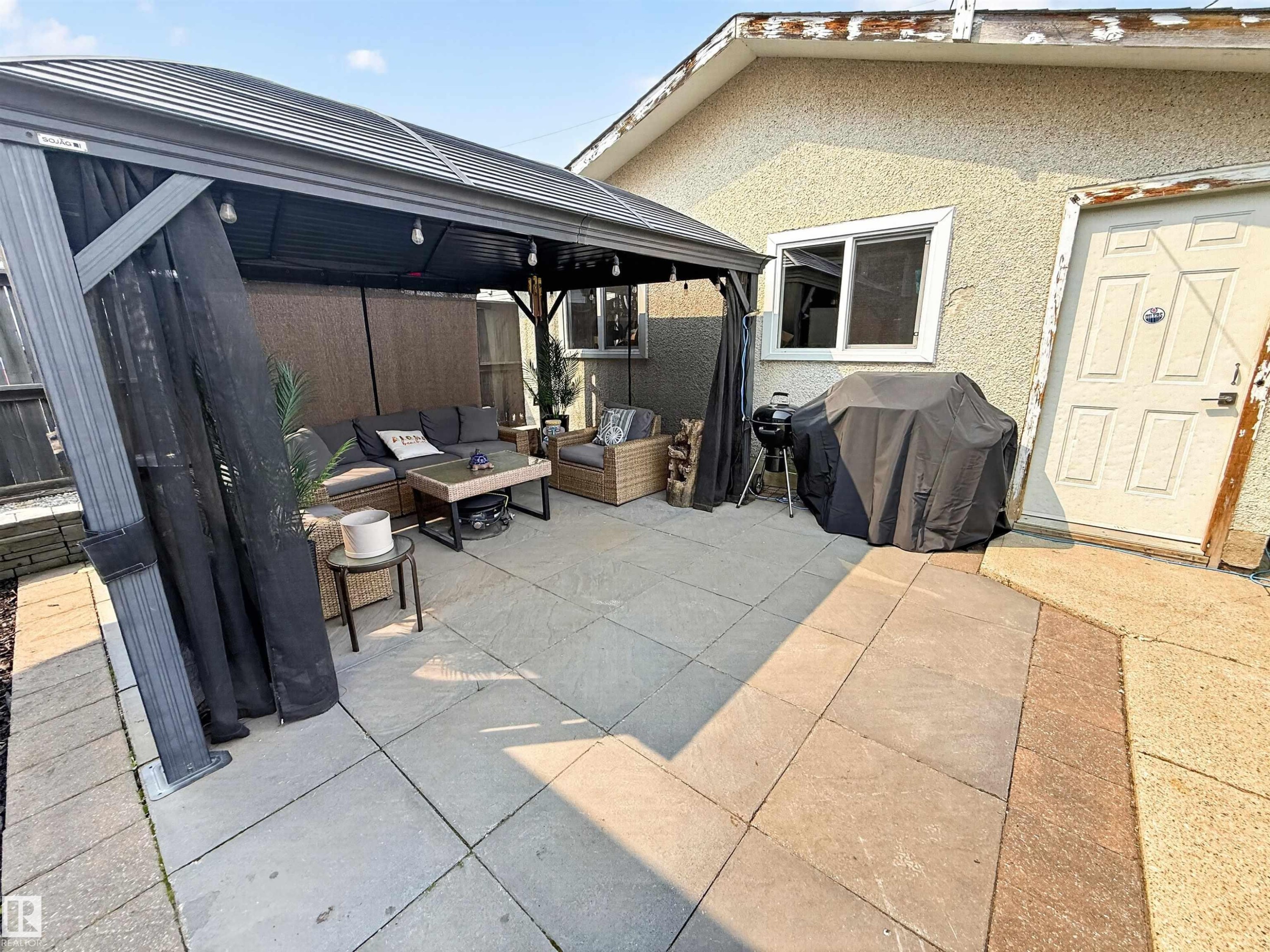 16046 95 Avenue Nw, Edmonton, AB - Outdoor With Deck Patio Veranda With Exterior