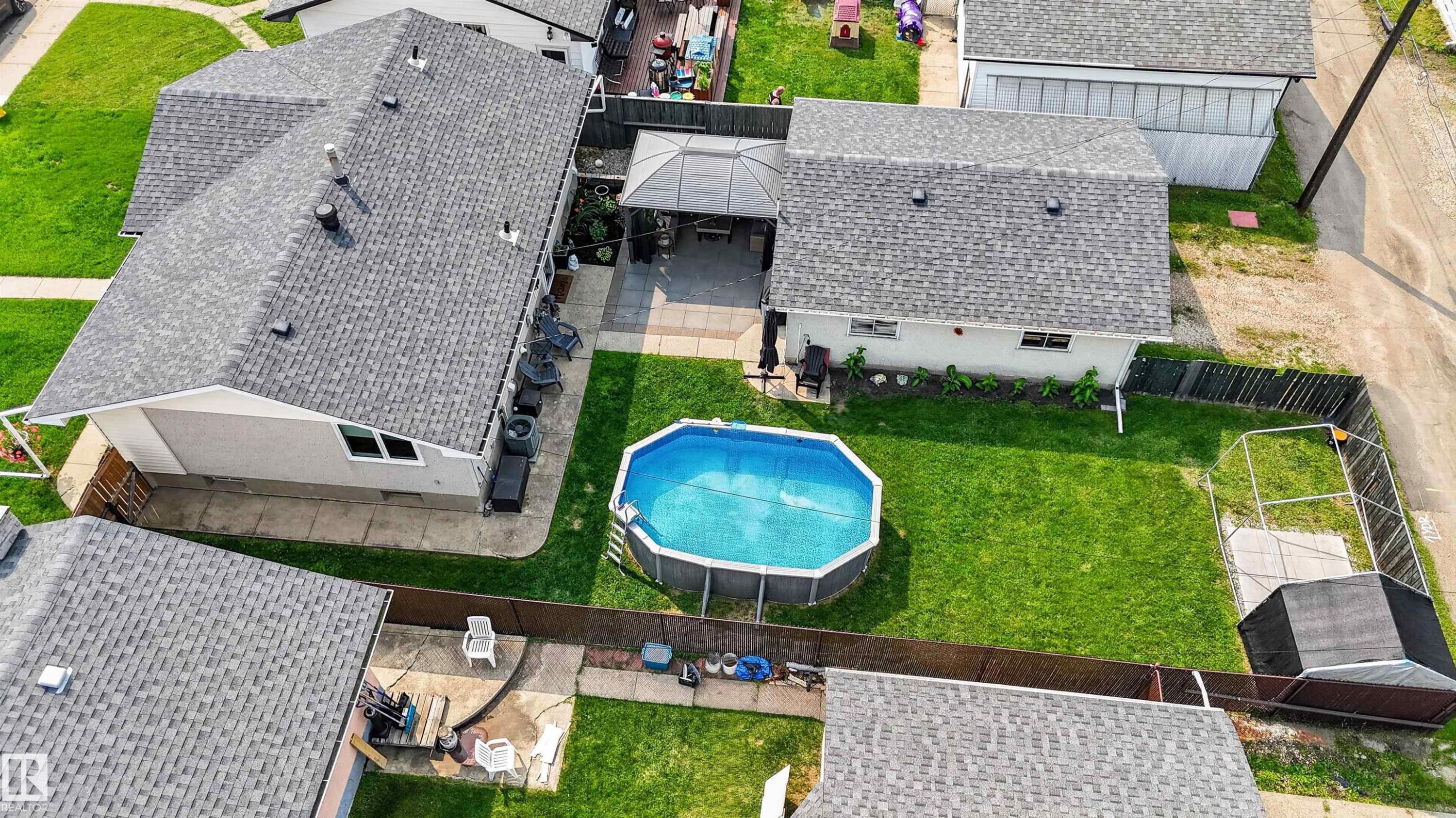 16046 95 Avenue Nw, Edmonton, AB - Outdoor With Above Ground Pool With Deck Patio Veranda