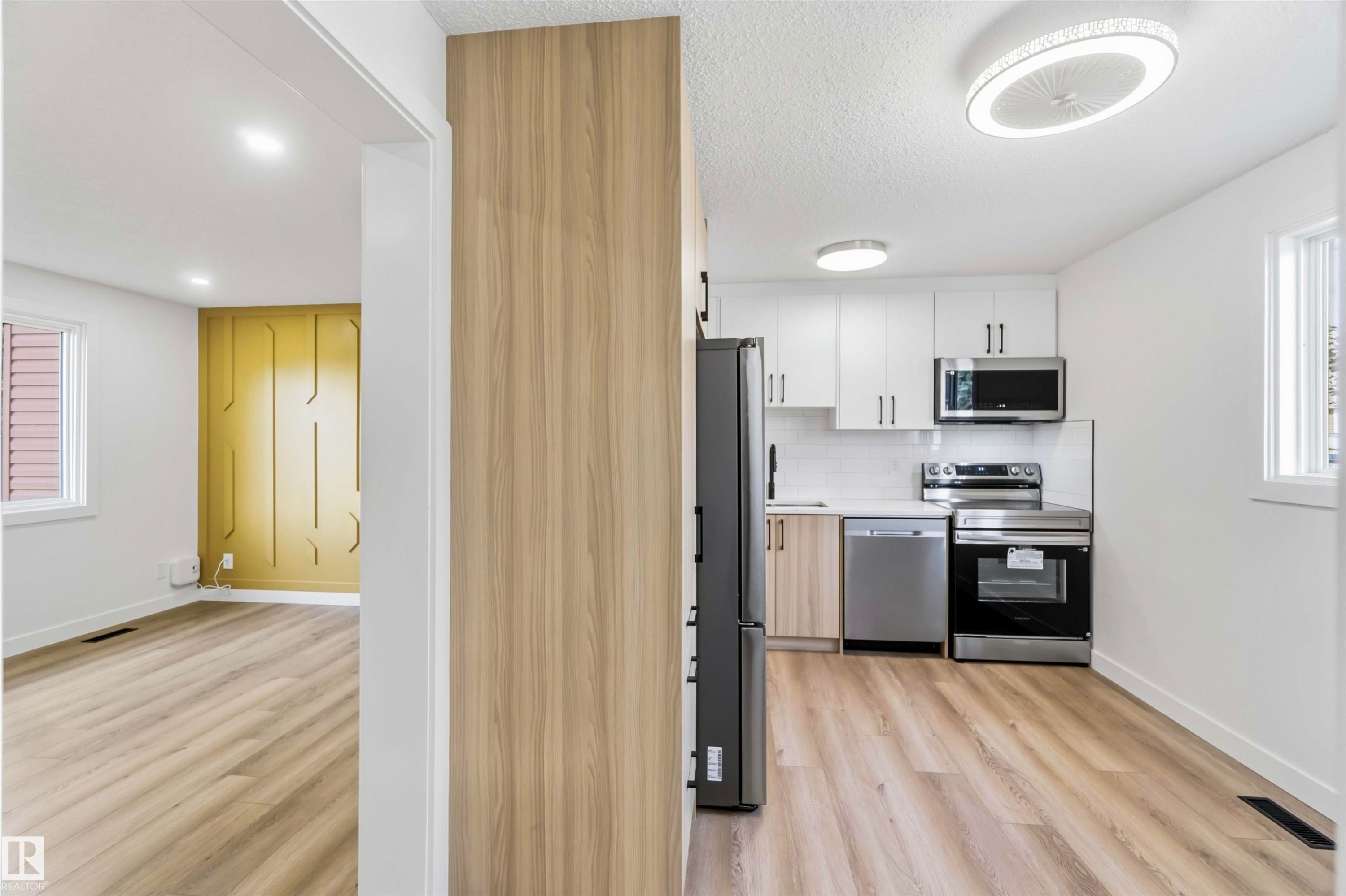 Welcome to 160 Habitat CR NW - 160 Habitat Crescent Nw, Edmonton, AB