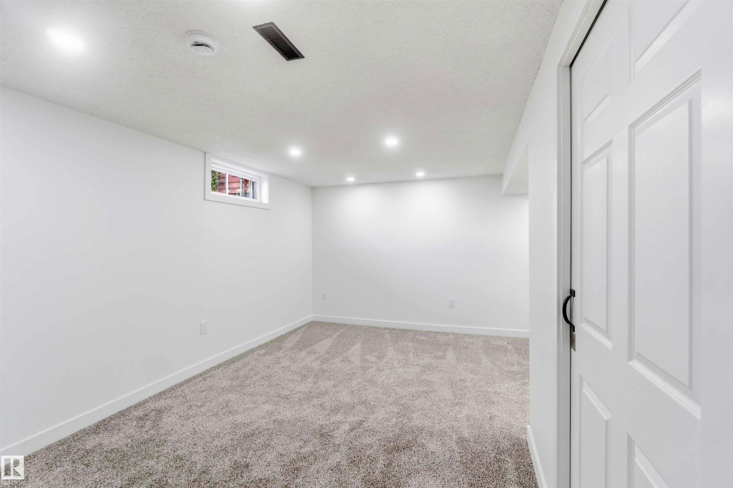 Welcome to 160 Habitat CR NW - 160 Habitat Crescent Nw, Edmonton, AB