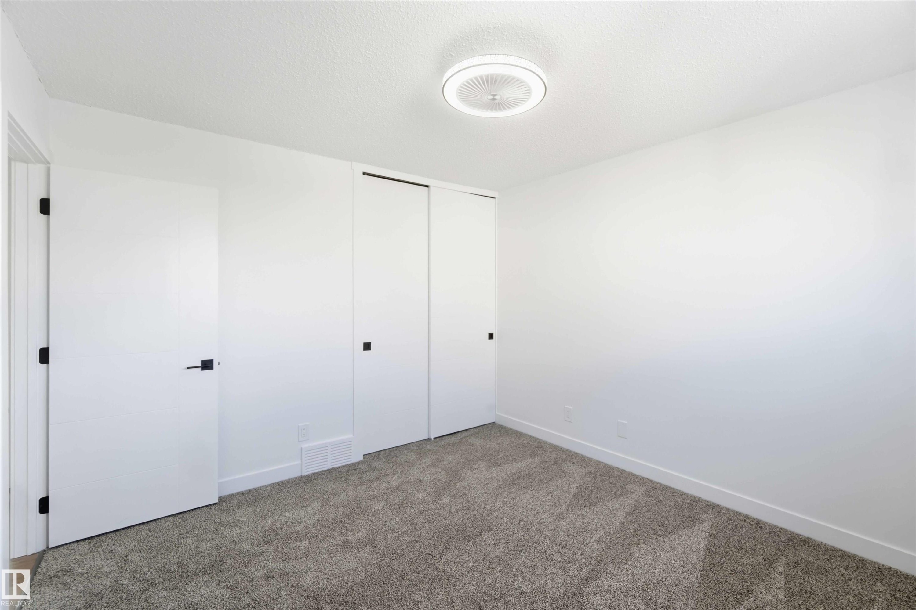 Welcome to 160 Habitat CR NW - 160 Habitat Crescent Nw, Edmonton, AB