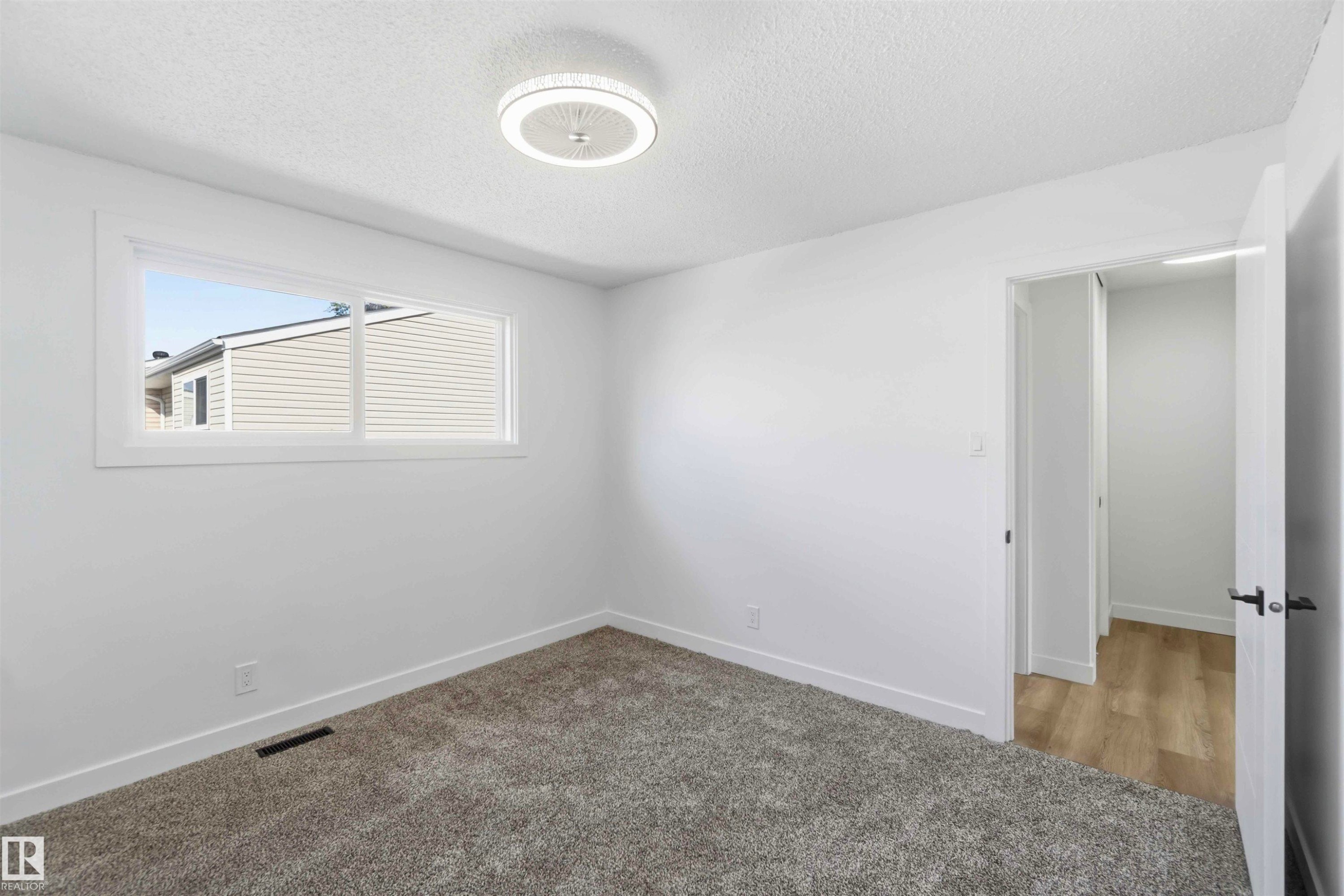 Welcome to 160 Habitat CR NW - 160 Habitat Crescent Nw, Edmonton, AB