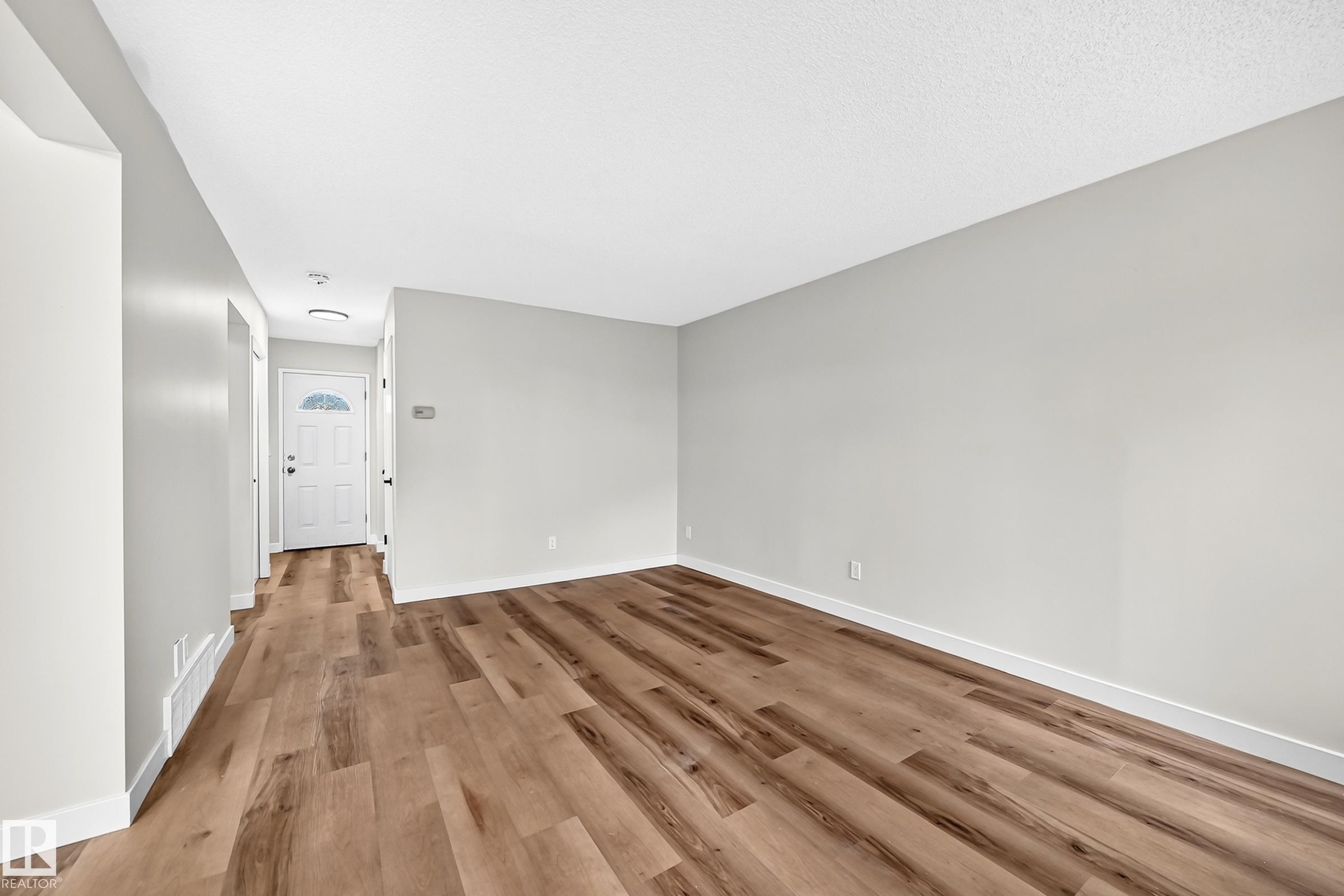 13845 24 Street Nw, Edmonton, AB