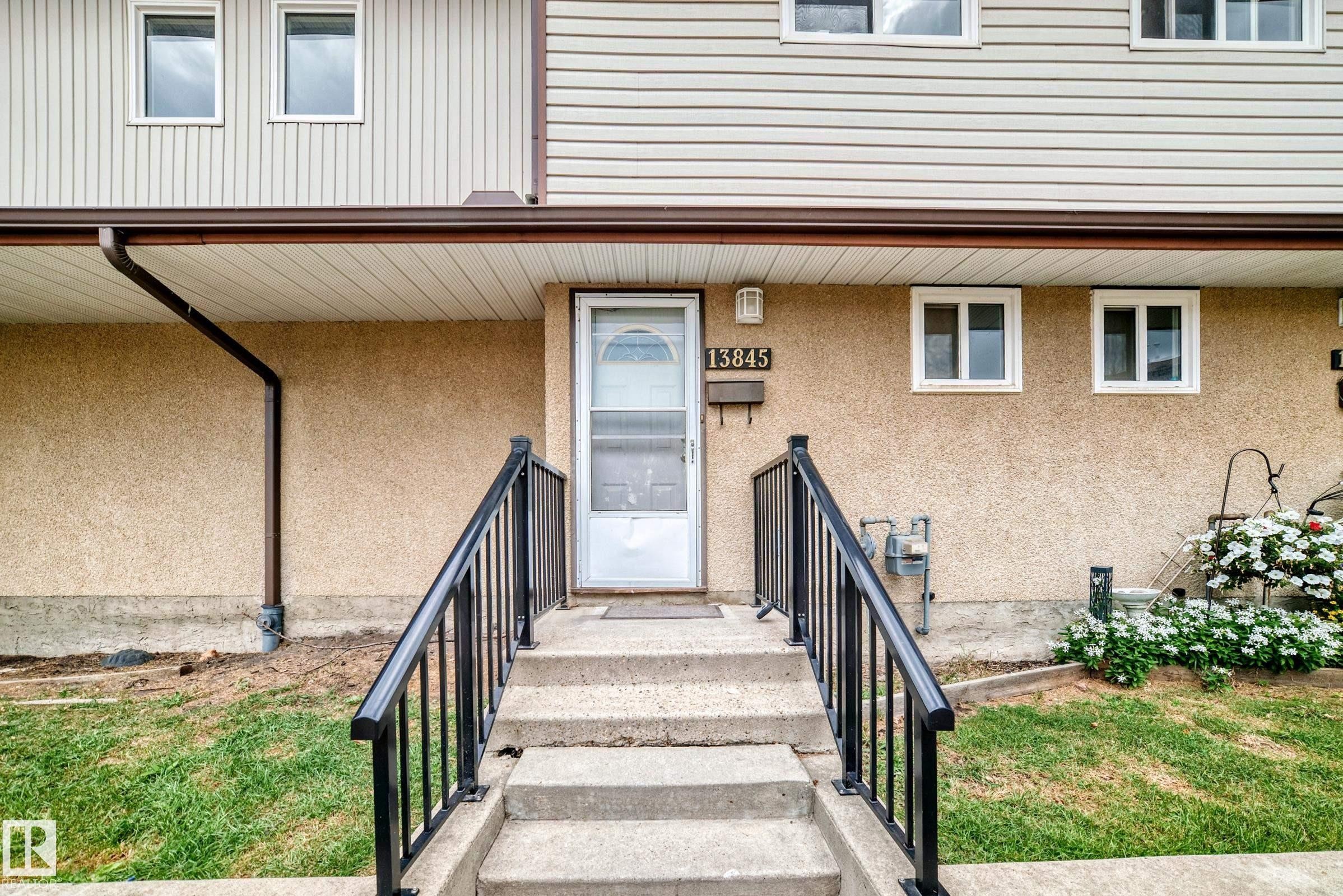 13845 24 Street Nw, Edmonton, AB