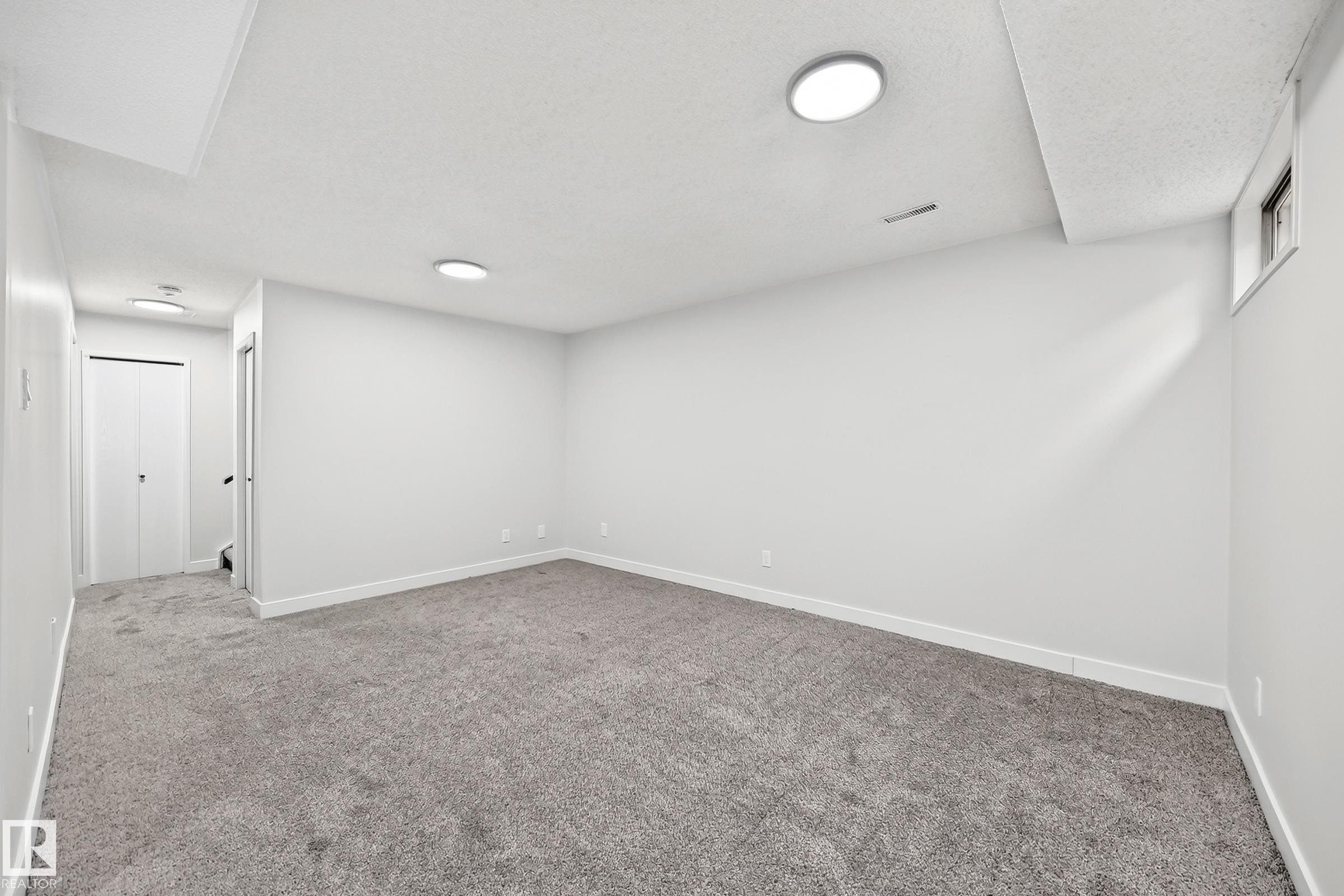 13845 24 Street Nw, Edmonton, AB
