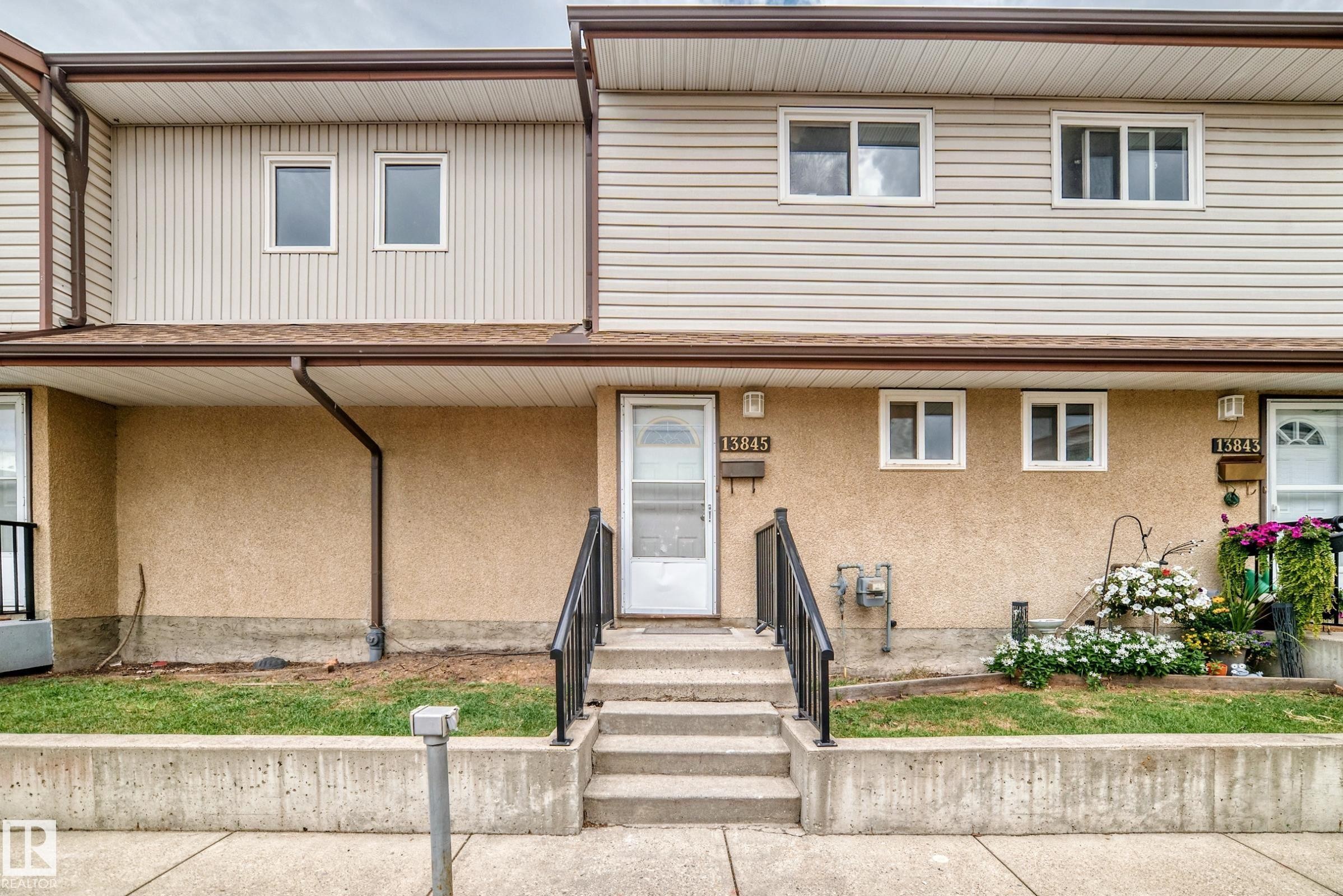 13845 24 Street Nw, Edmonton, AB