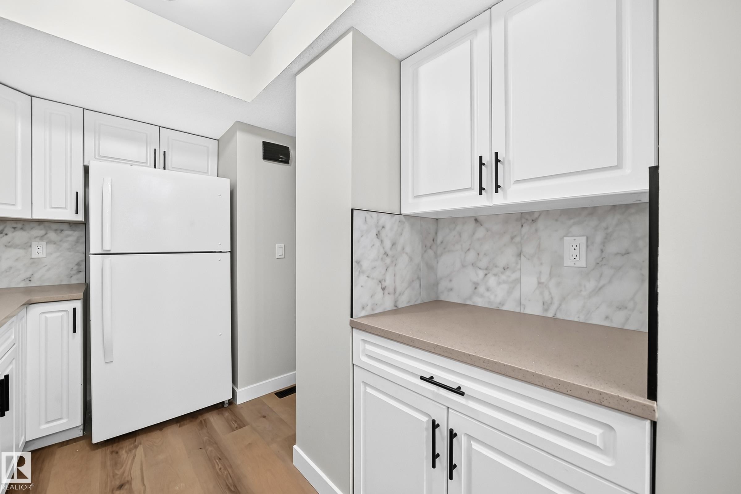 13845 24 Street Nw, Edmonton, AB