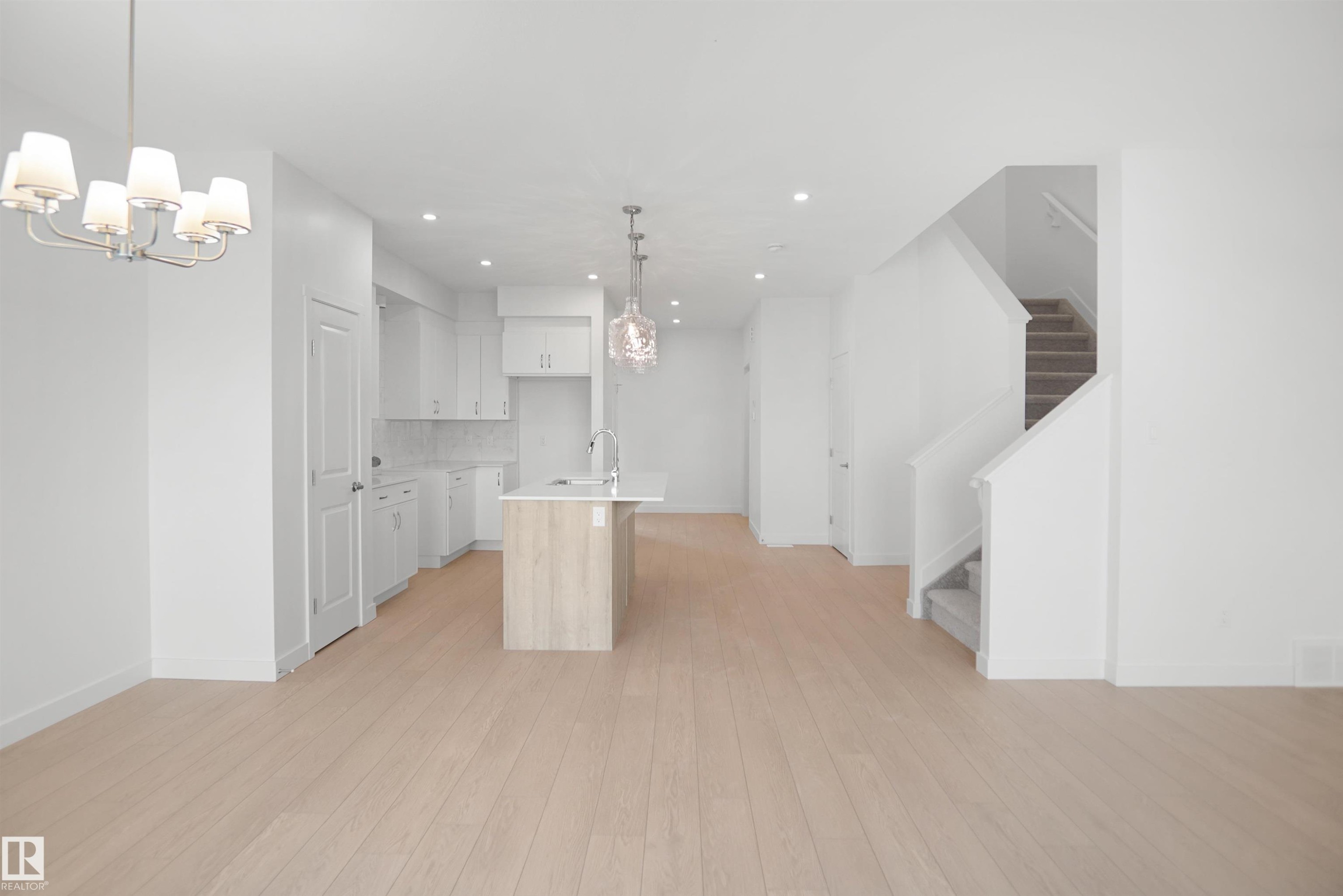 20916 16 Avenue Nw, Edmonton, AB