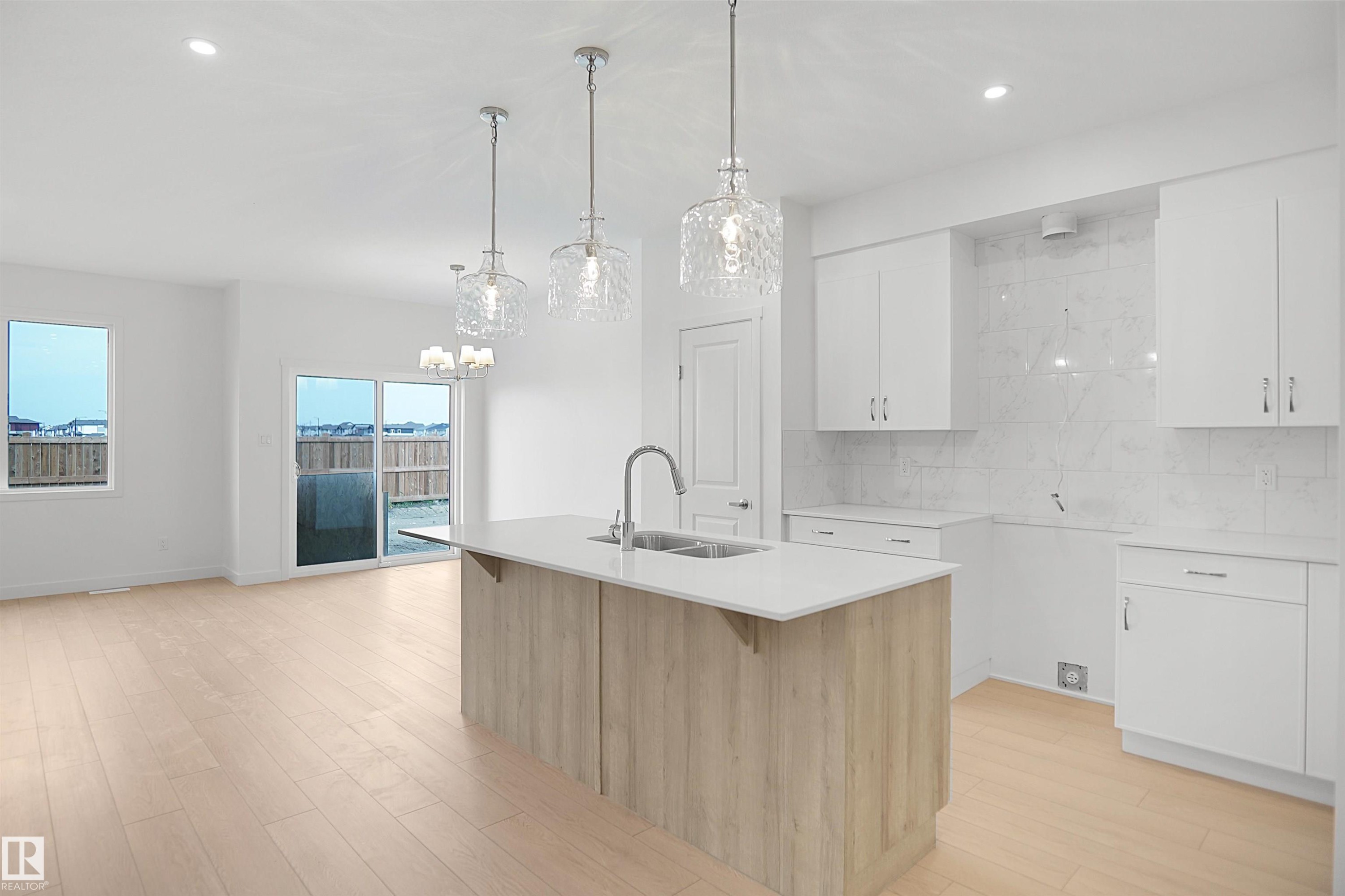 20916 16 Avenue Nw, Edmonton, AB