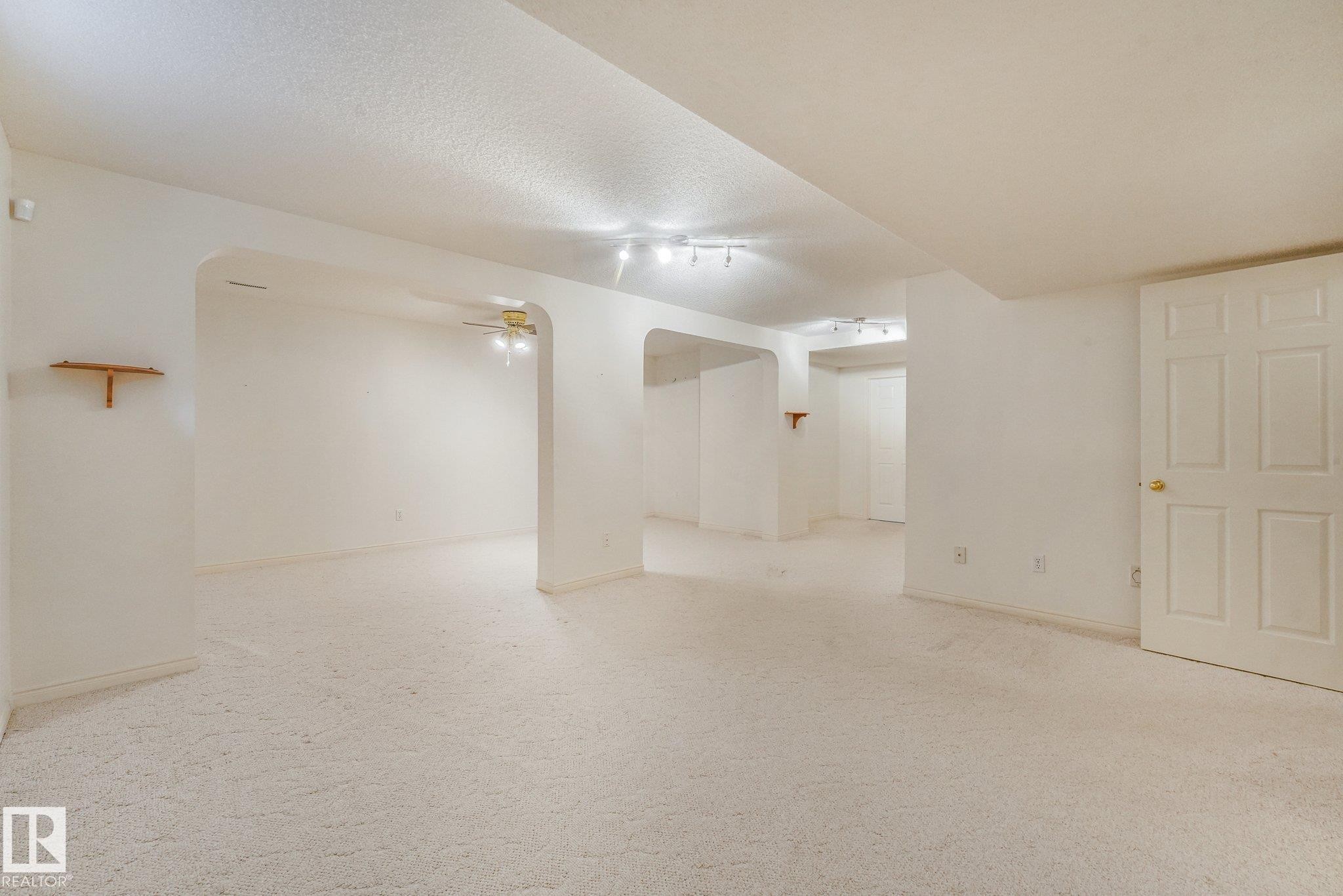 61 Estate Crescent, St. Albert, AB