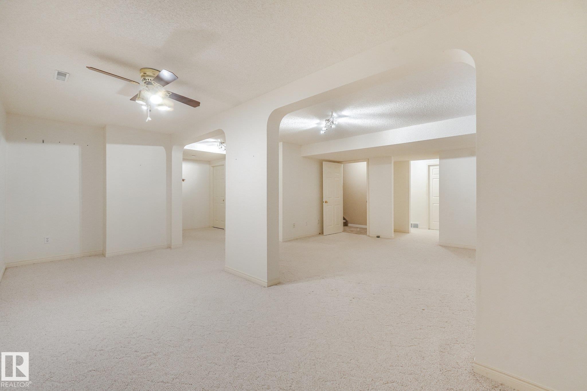 61 Estate Crescent, St. Albert, AB
