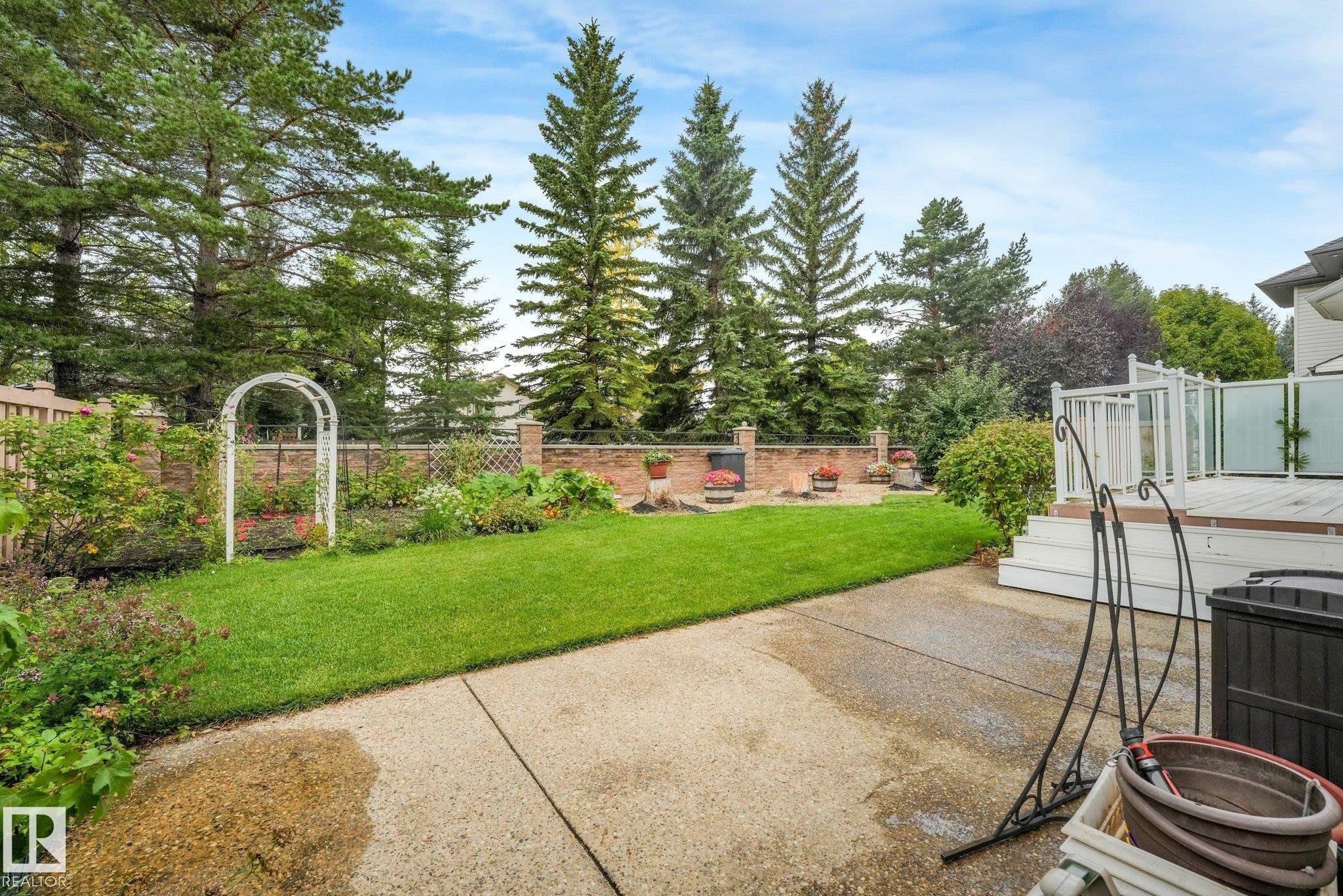 61 Estate Crescent, St. Albert, AB