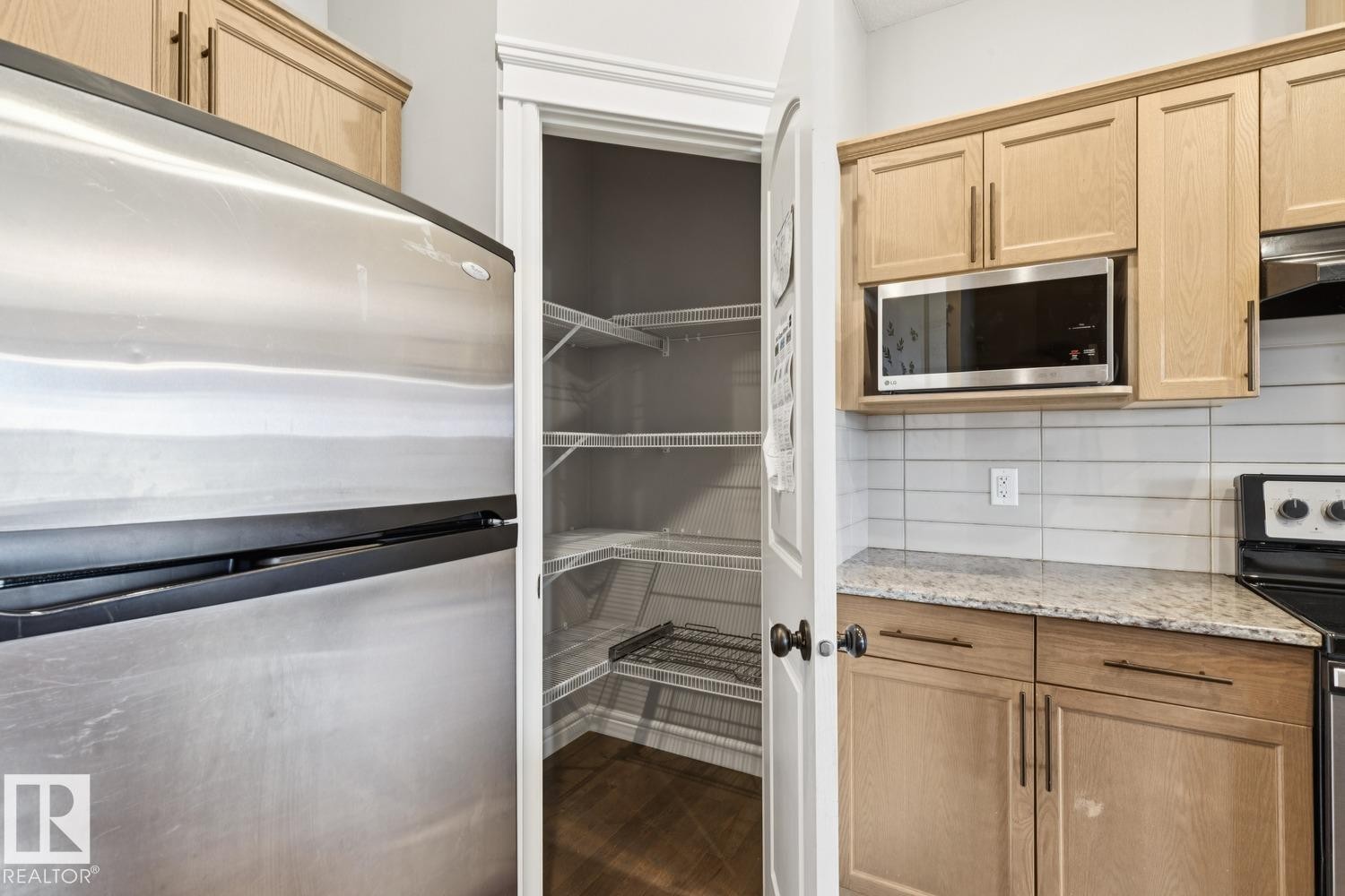 17011 38 Street Nw, Edmonton, AB