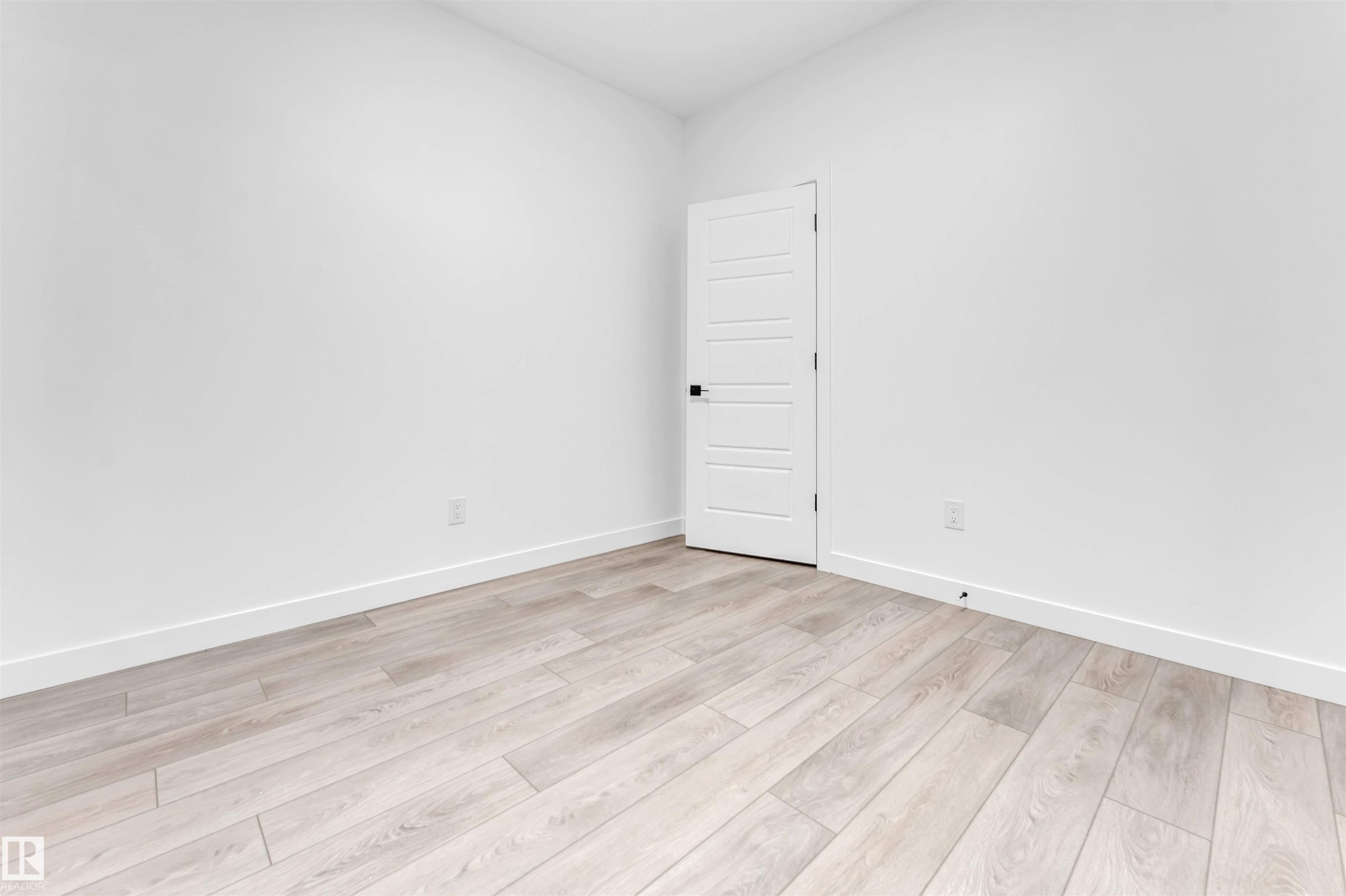 904 17 Avenue Nw, Edmonton, AB