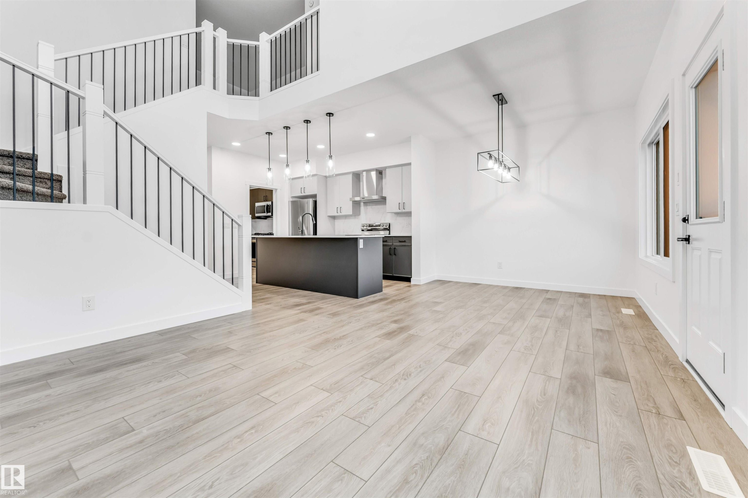 908 17 Avenue Nw, Edmonton, AB