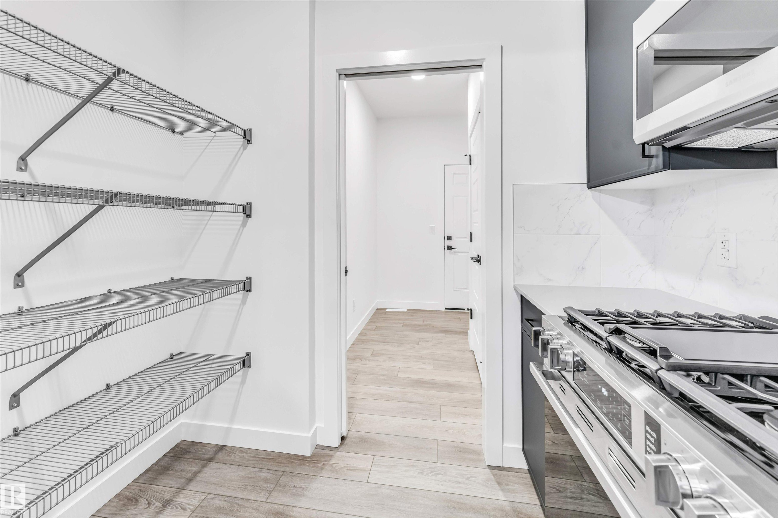 908 17 Avenue Nw, Edmonton, AB