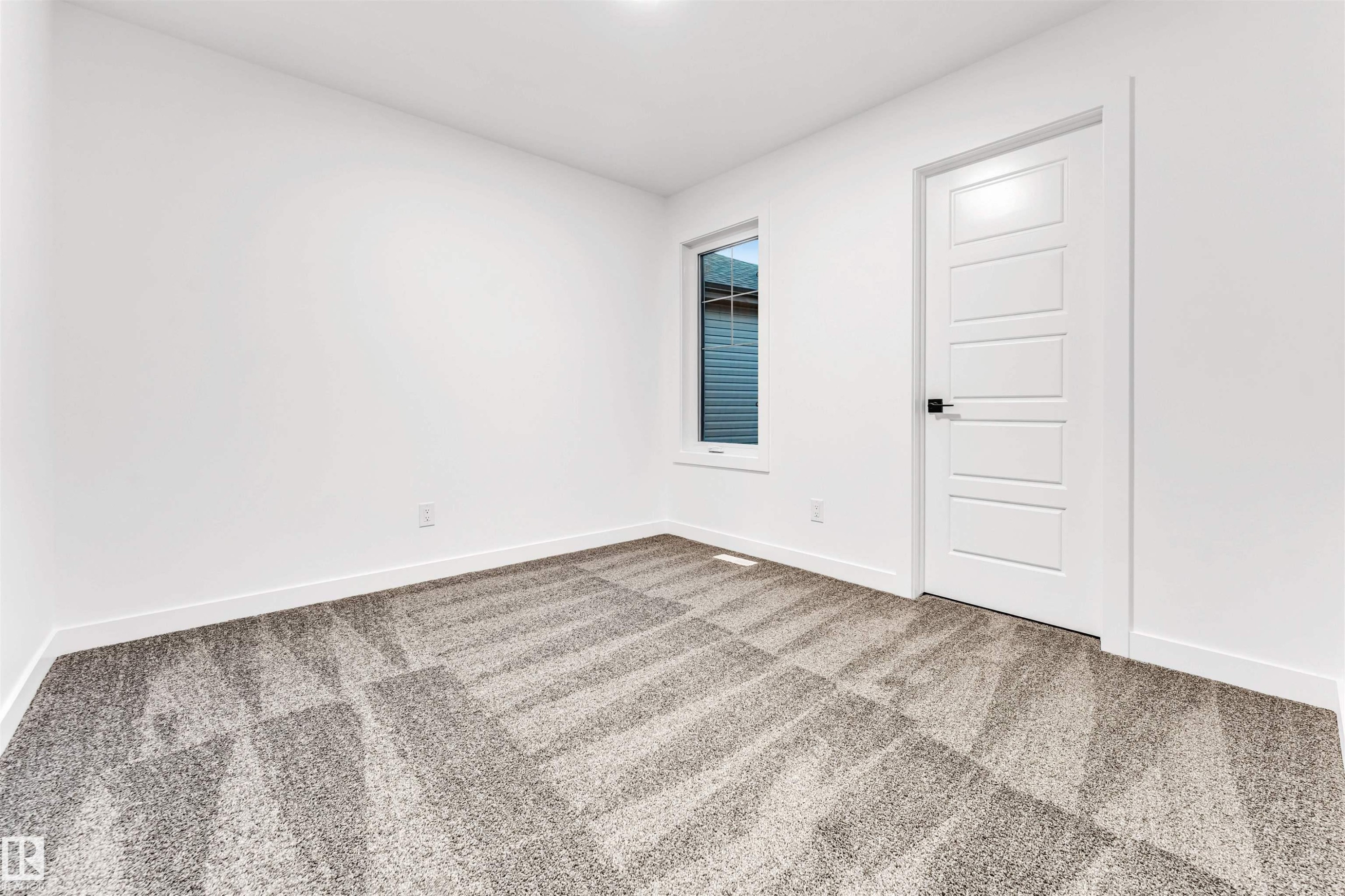908 17 Avenue Nw, Edmonton, AB
