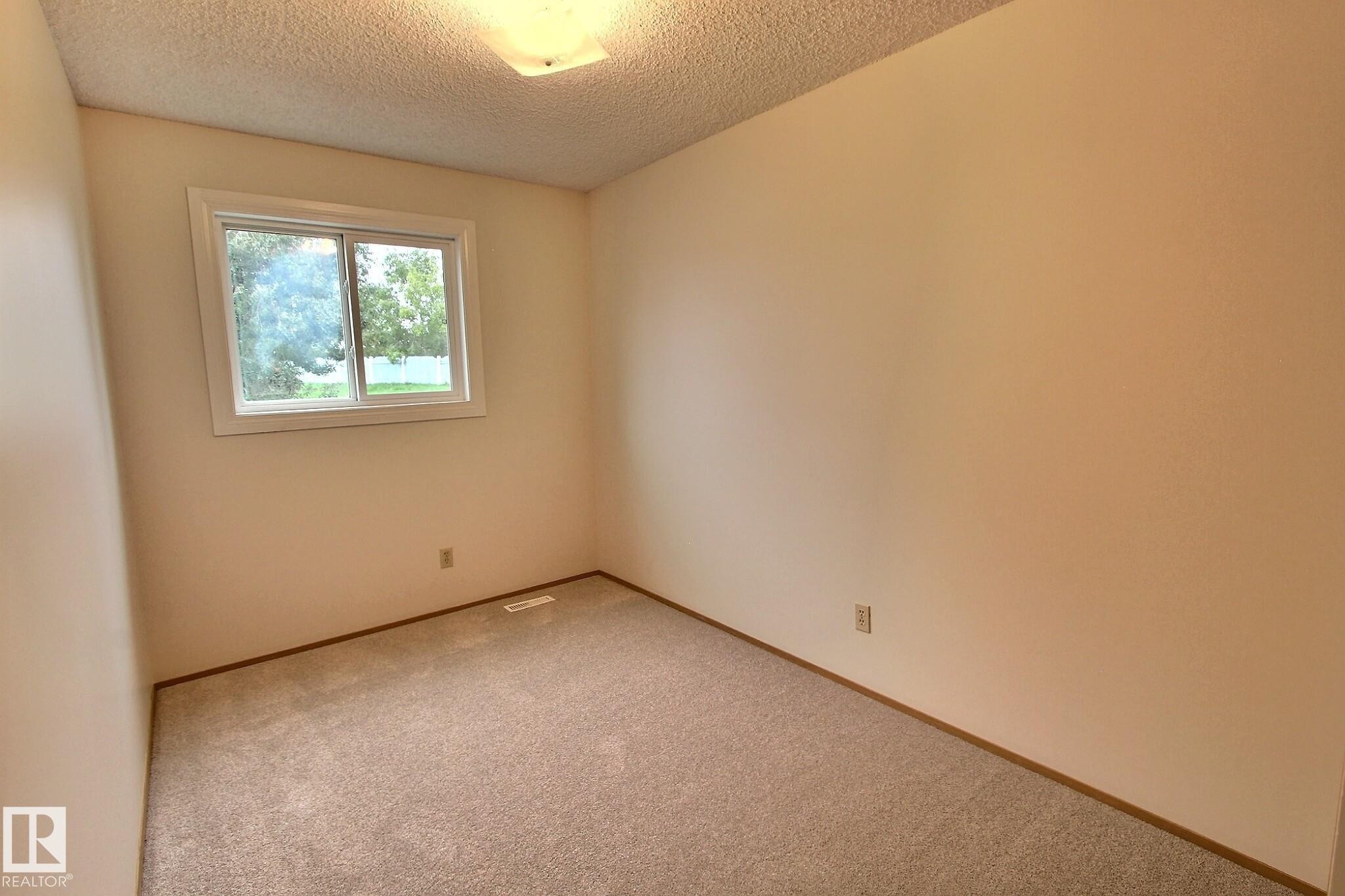 #122 5 Aberdeen Wy, Stony Plain, AB