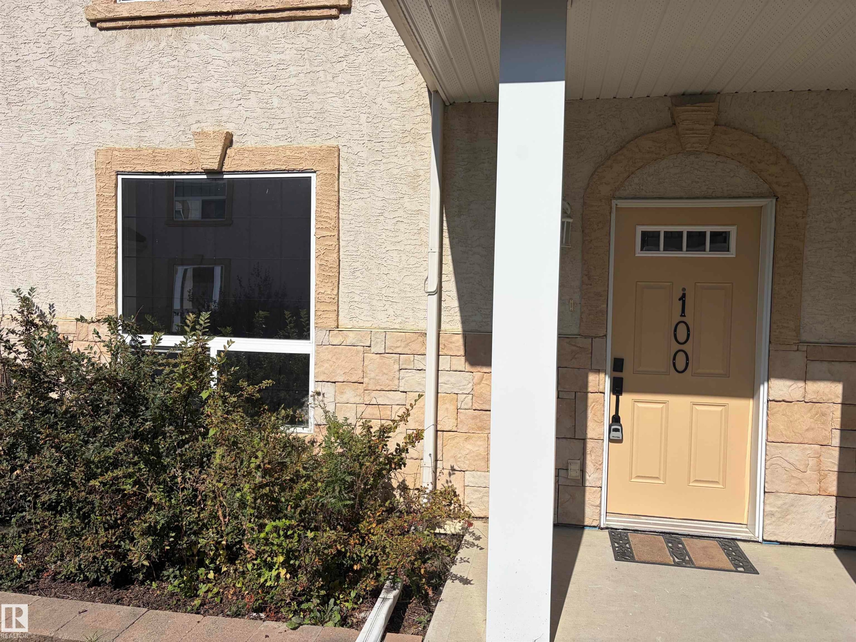 Additional content - #100 13825 155 Av Nw, Edmonton, AB