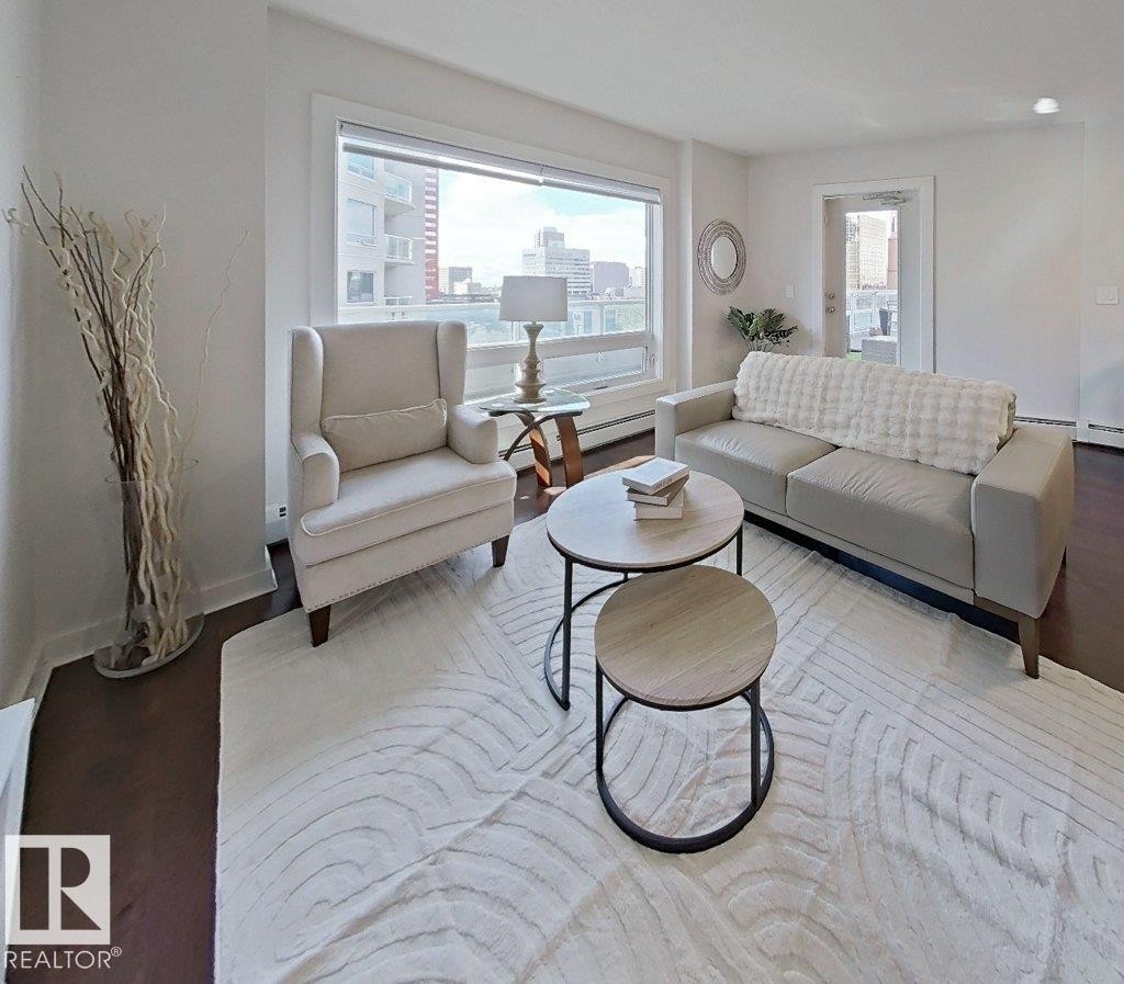 Expansive window offering abundant natural light - #605 10152 104 St Nw, Edmonton, AB