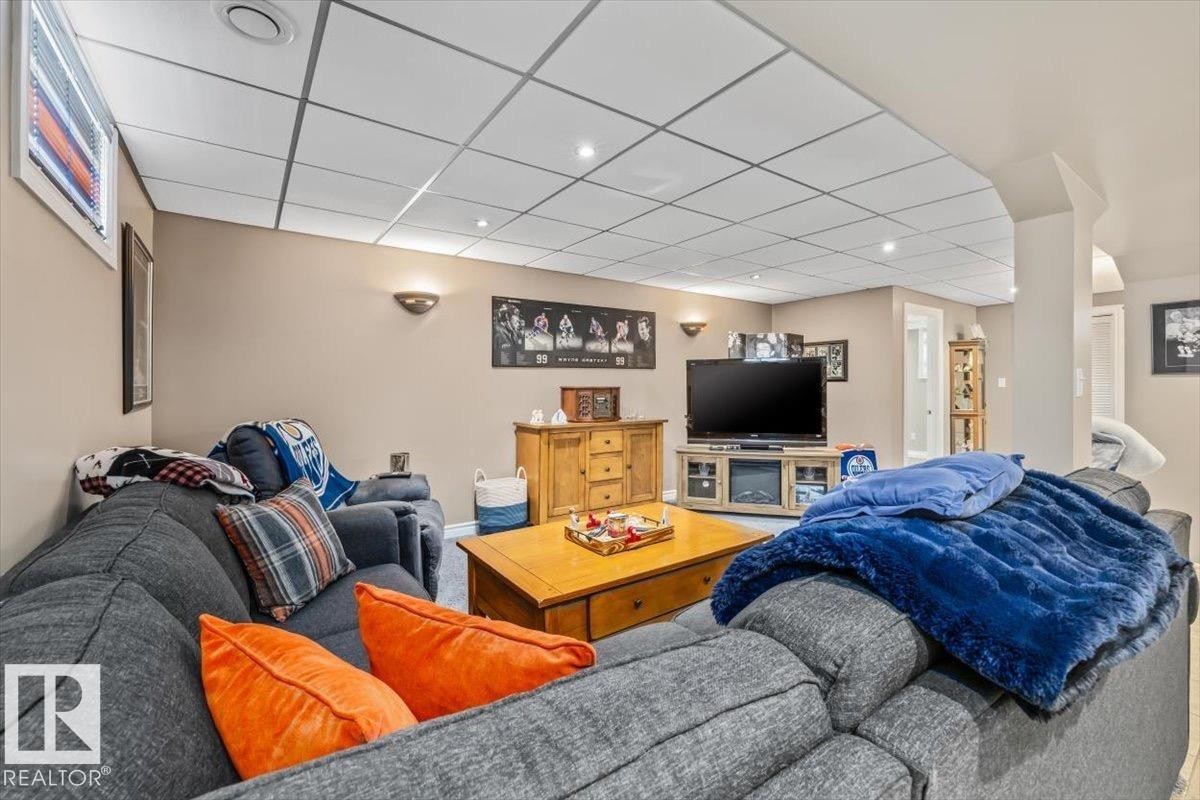 7408 133 Avenue Nw, Edmonton, AB
