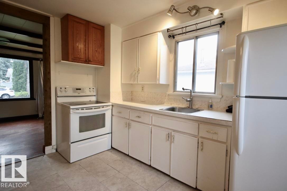 3639 109 Avenue Nw, Edmonton, AB