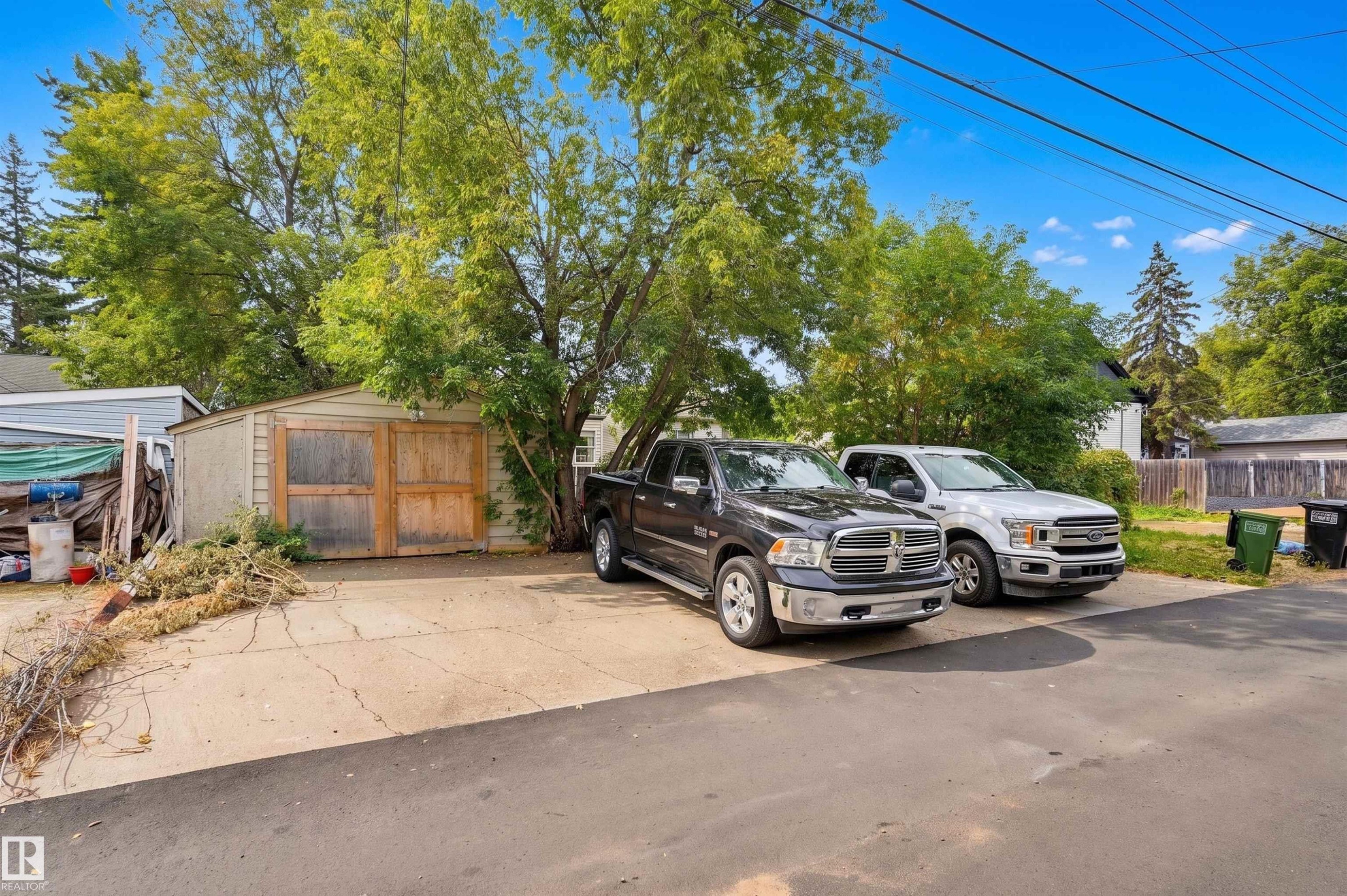 10670 61 Avenue Nw, Edmonton, AB