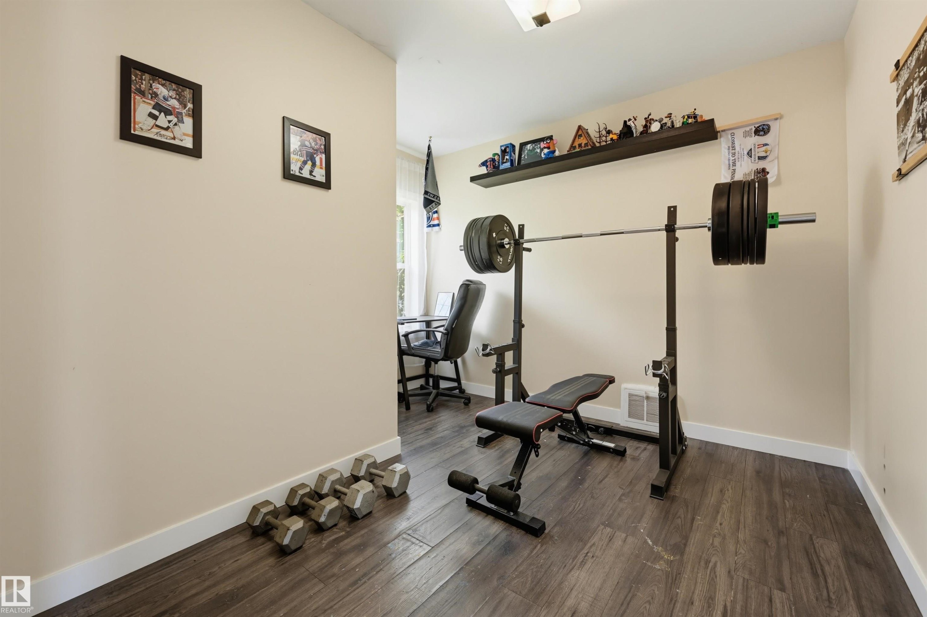 10670 61 Avenue Nw, Edmonton, AB