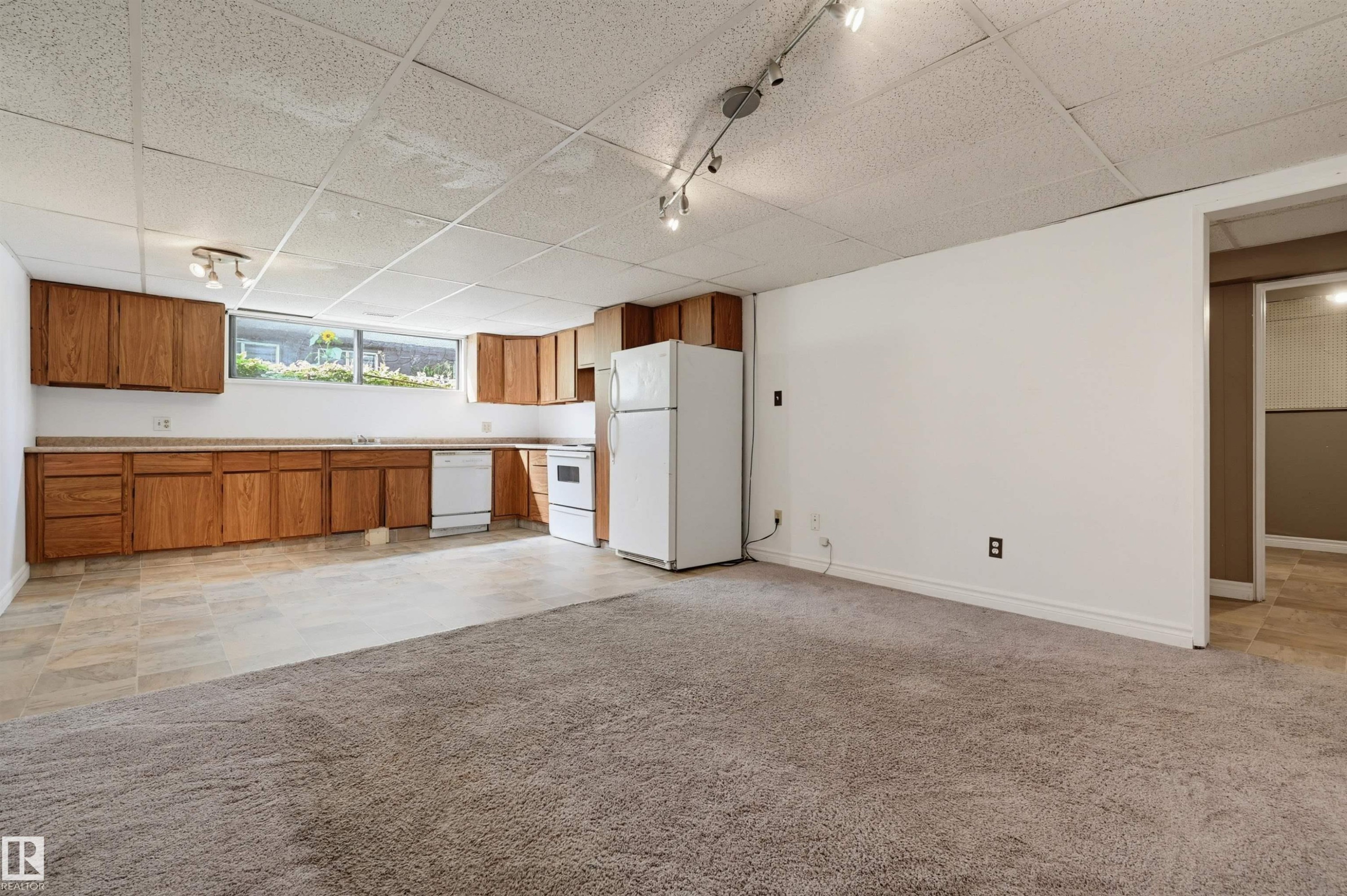 10670 61 Avenue Nw, Edmonton, AB