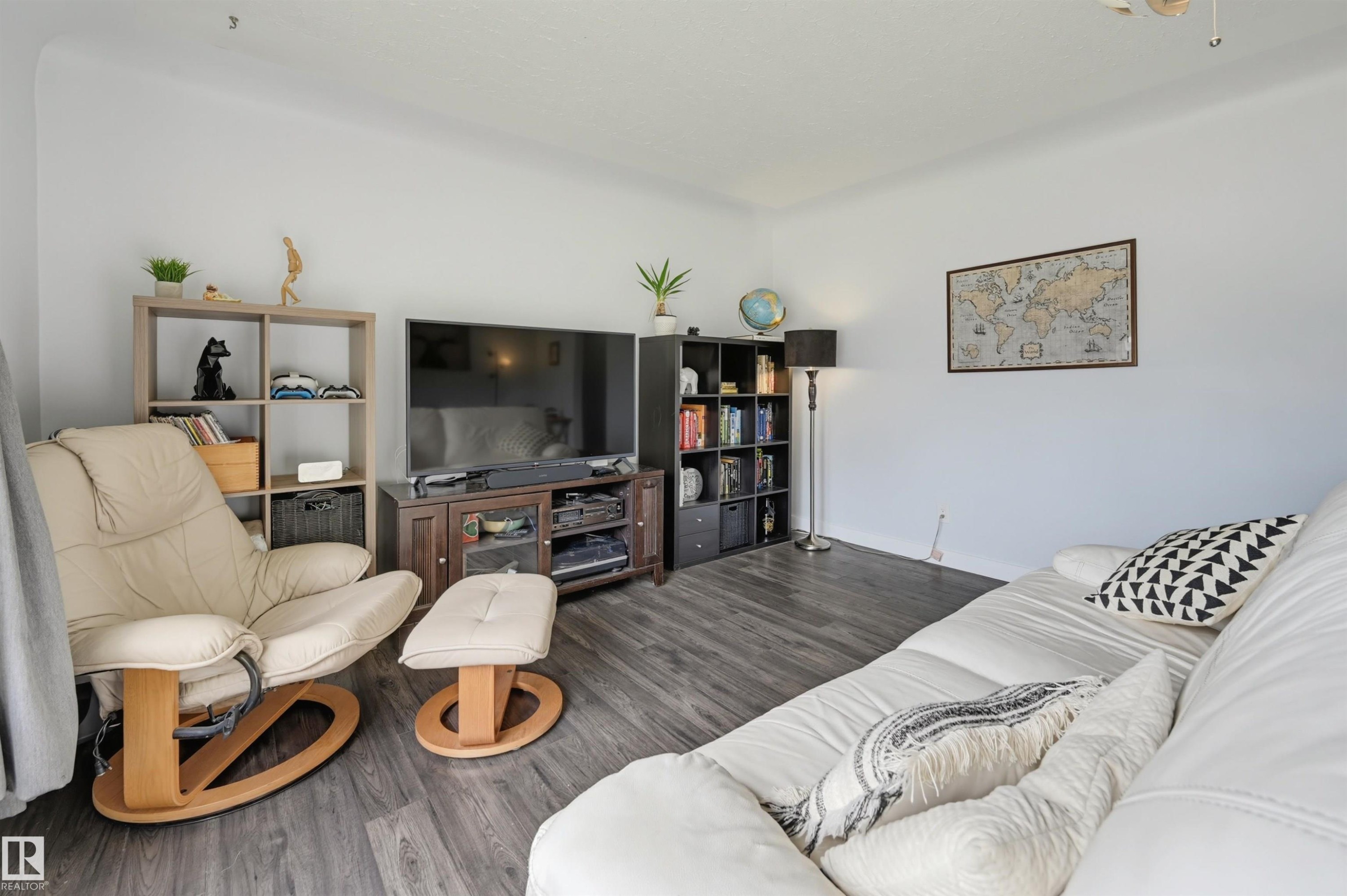 10670 61 Avenue Nw, Edmonton, AB