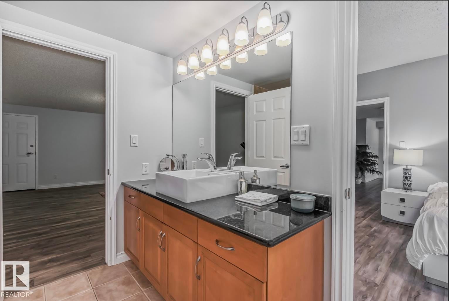 #108 10108 125 St Nw, Edmonton, AB