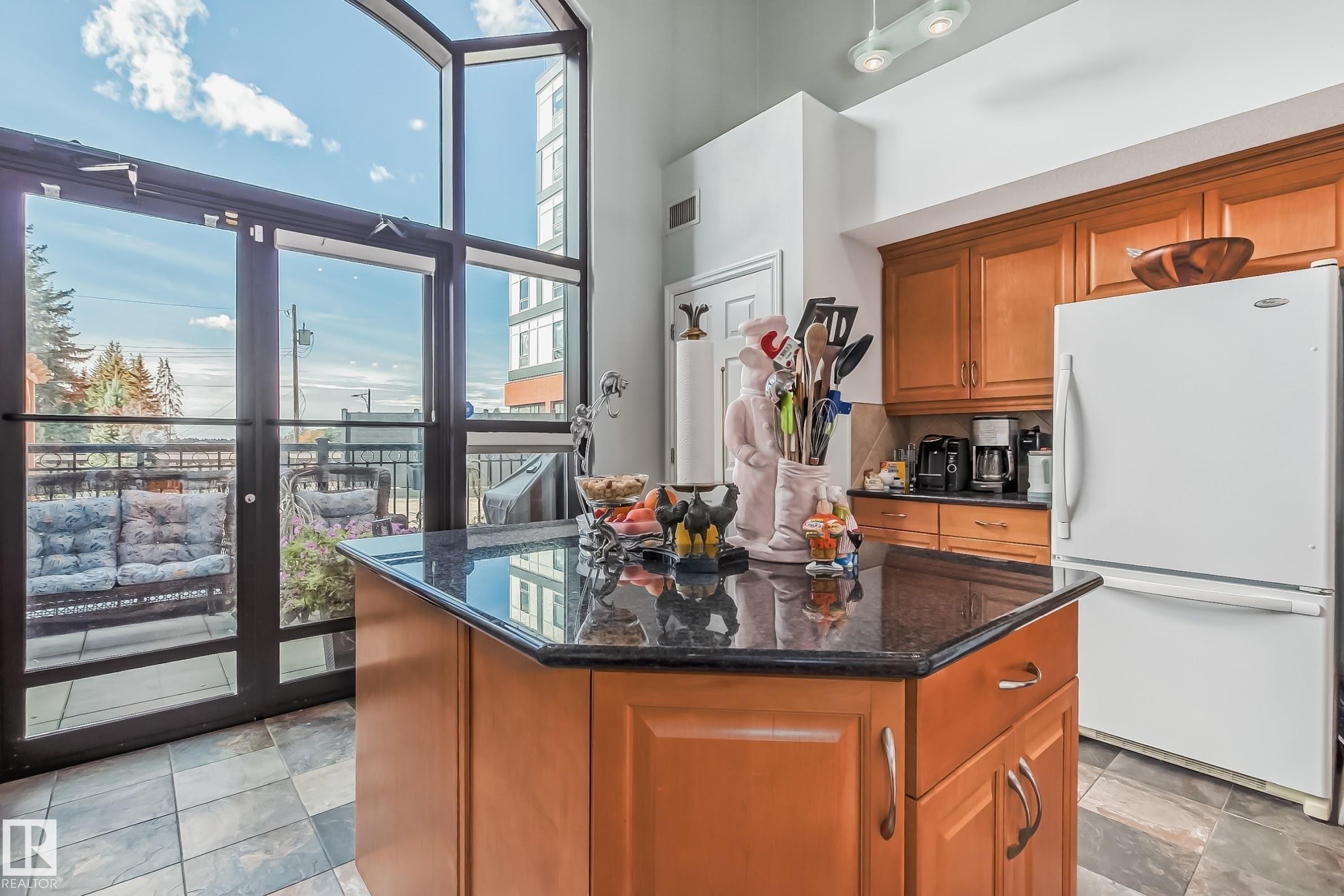 #108 10108 125 St Nw, Edmonton, AB