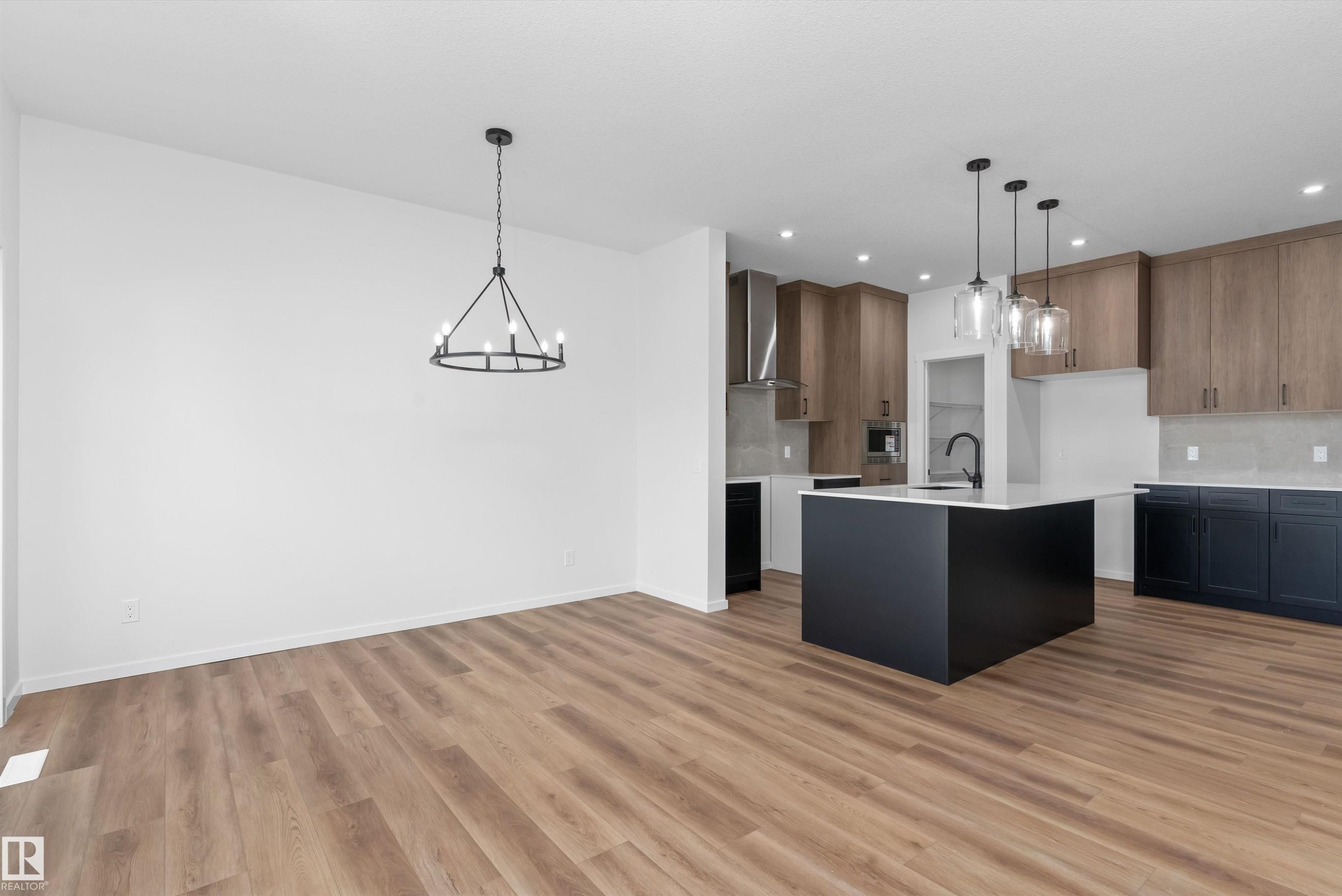 210 Stetson Loop, Ardrossan, AB