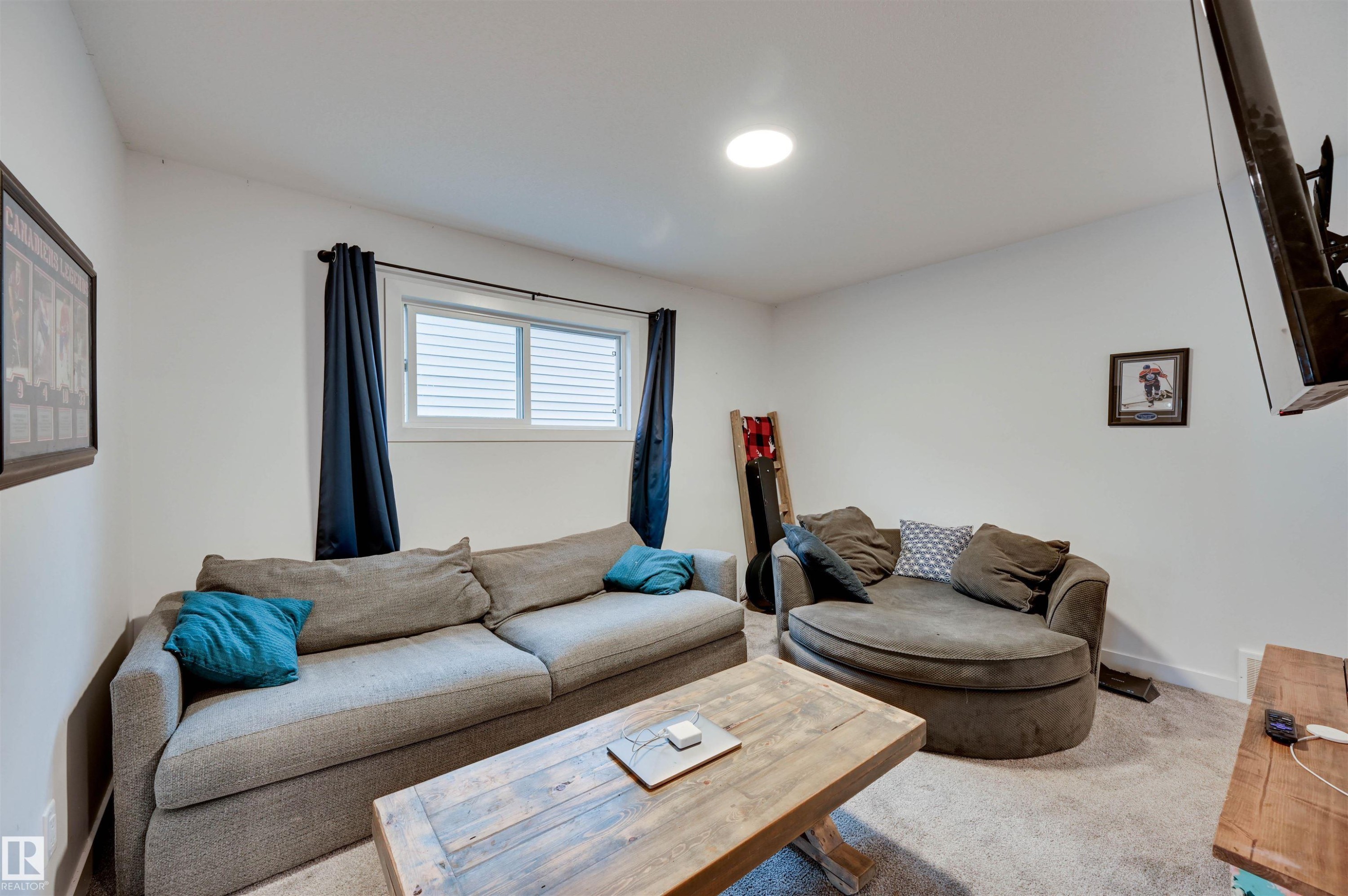 662 Astoria Way, Devon, AB