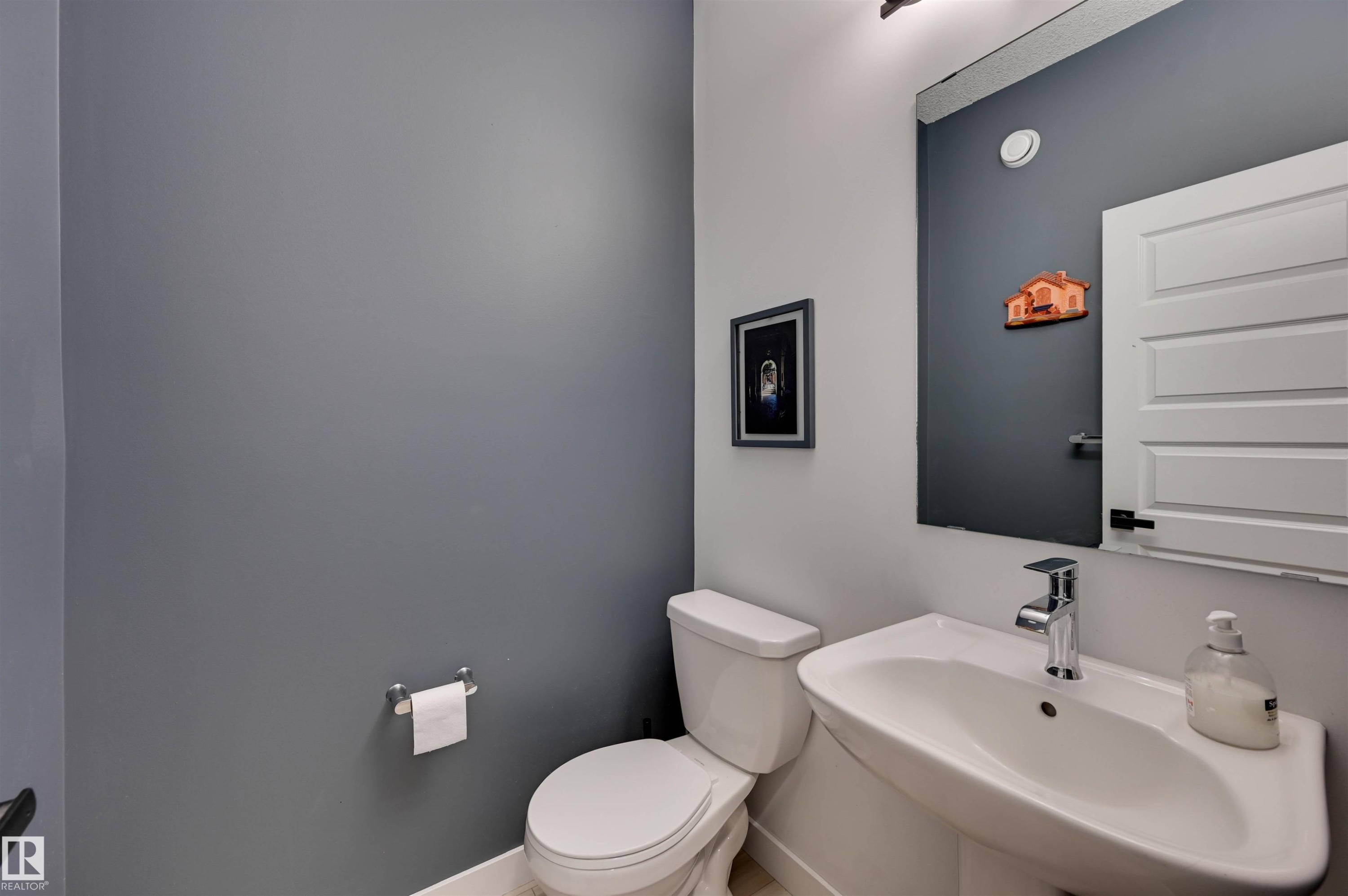 662 Astoria Way, Devon, AB