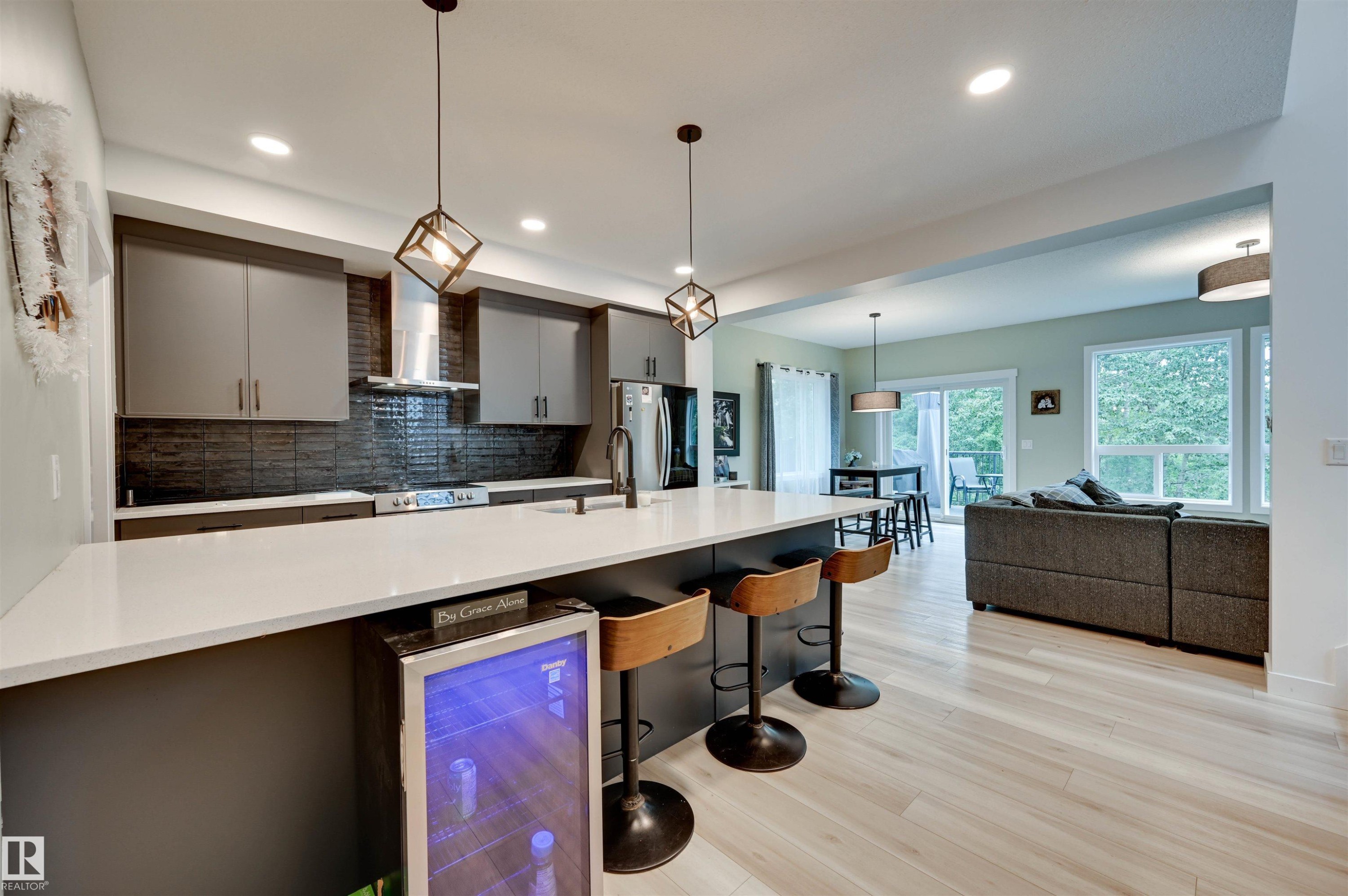 662 Astoria Way, Devon, AB