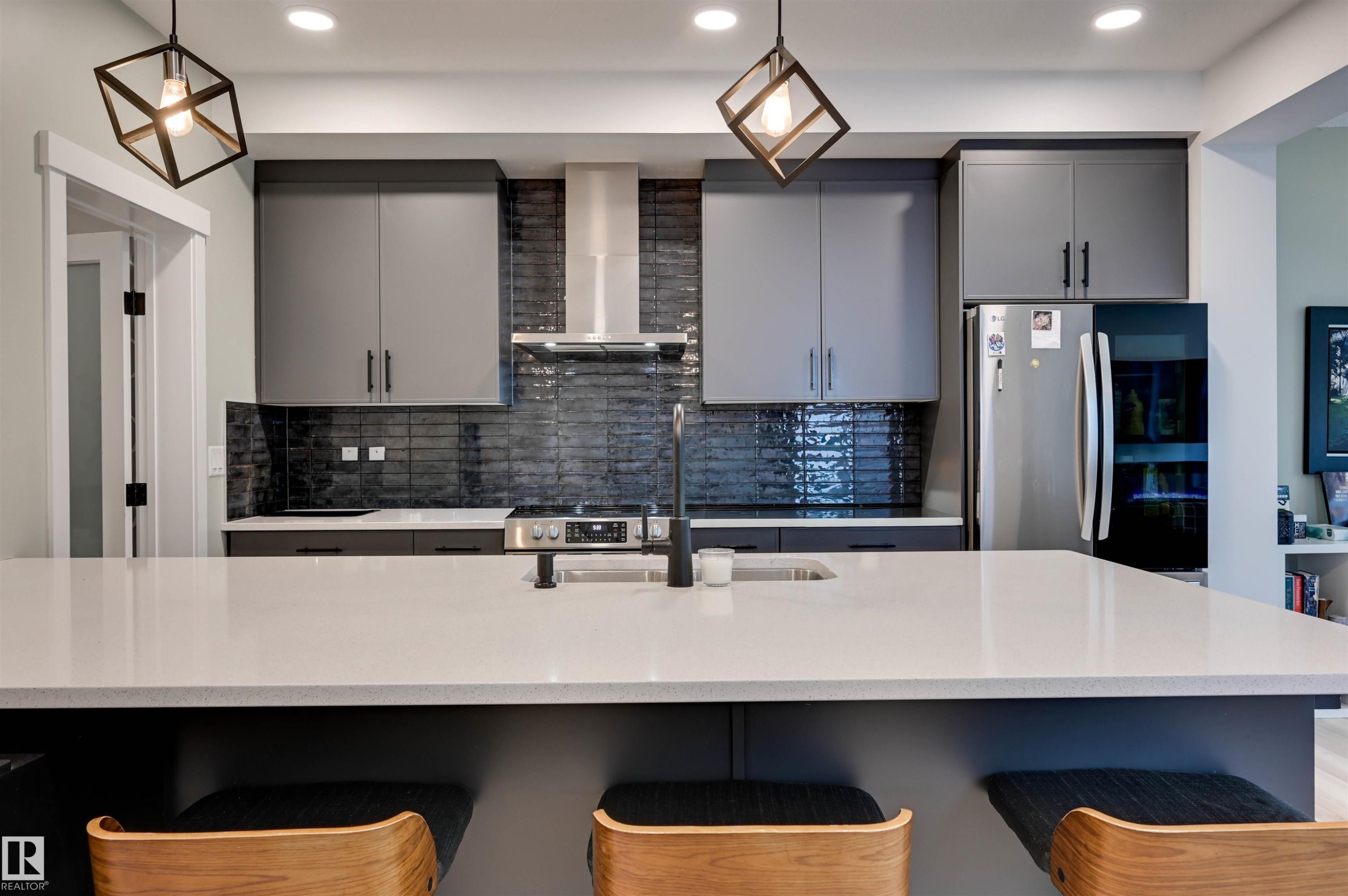 662 Astoria Way, Devon, AB