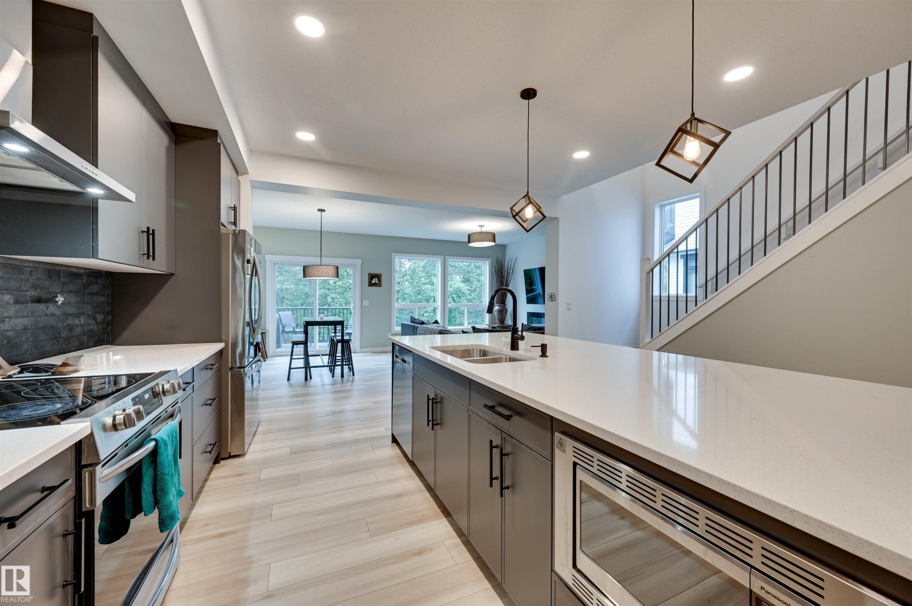 662 Astoria Way, Devon, AB