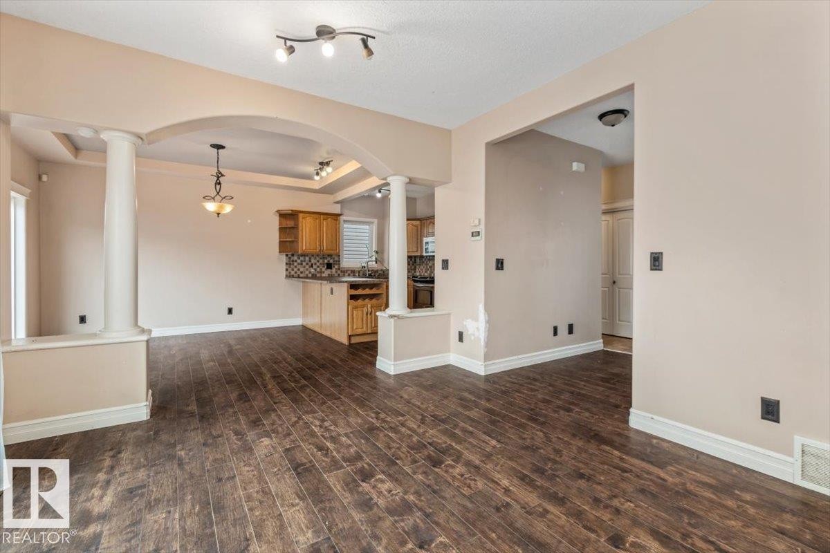 20743 56 Avenue Nw, Edmonton, AB