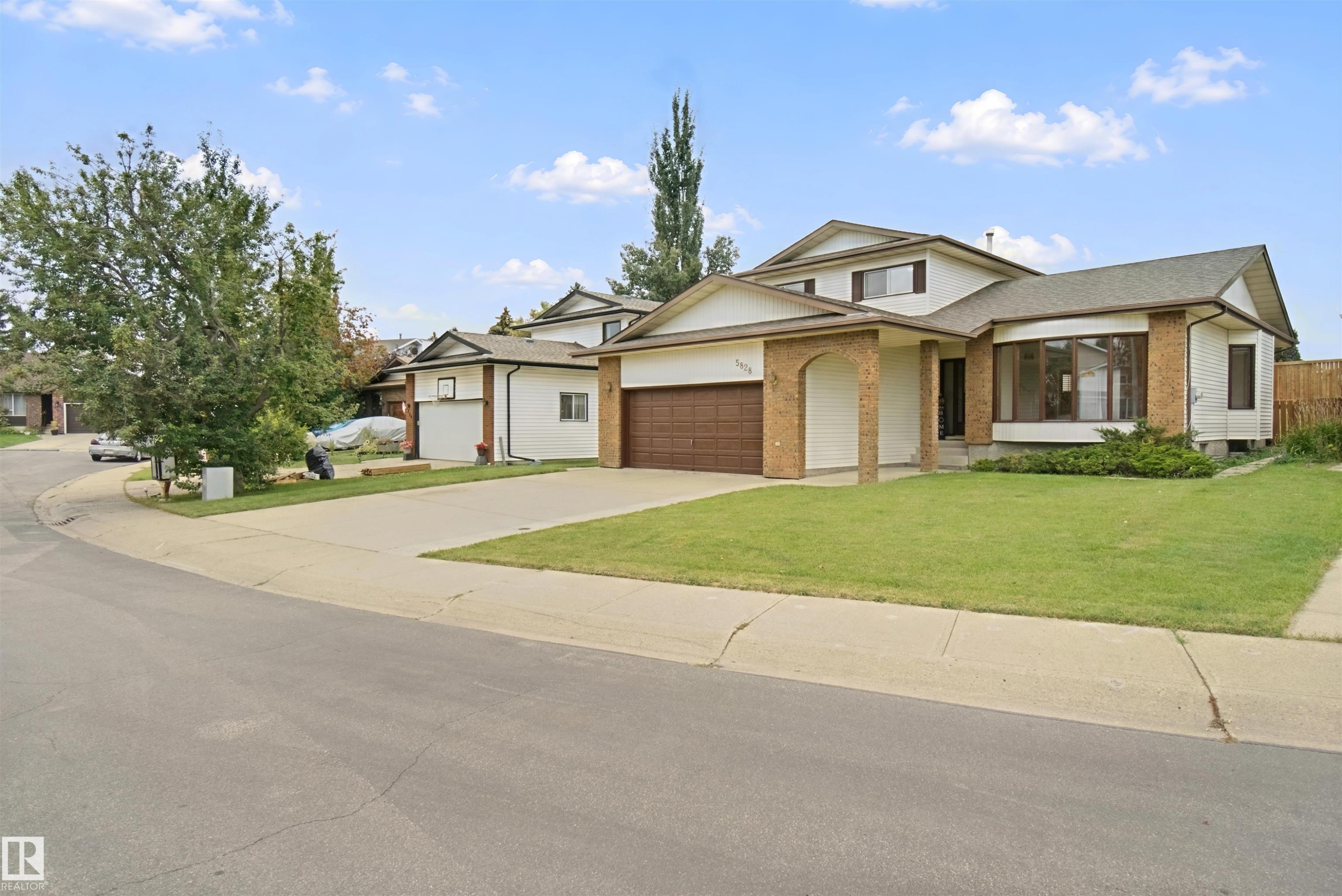 5828 181 Street Nw, Edmonton, AB