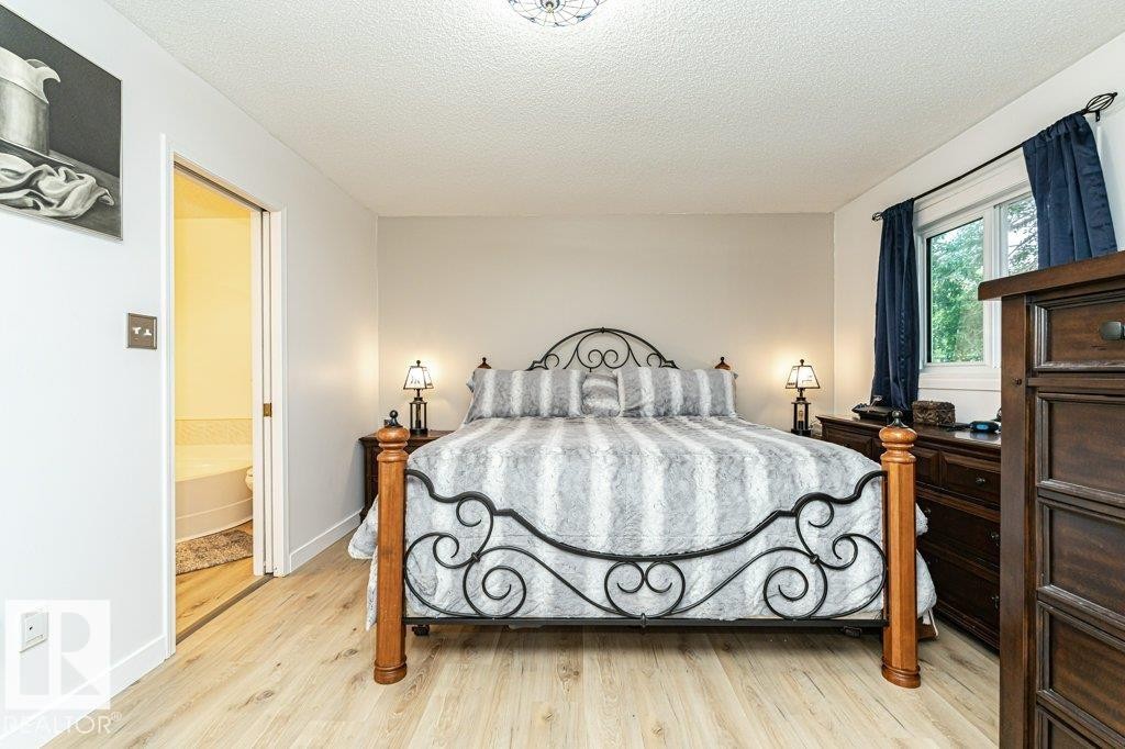 9787 176 Street Nw, Edmonton, AB