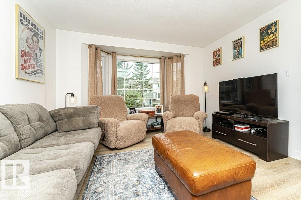 9787 176 Street Nw, Edmonton, AB