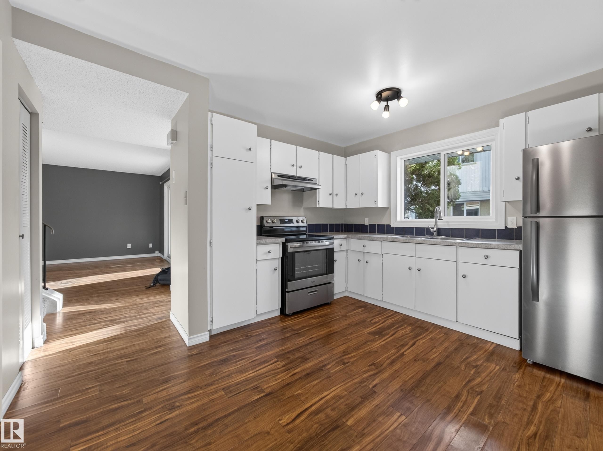 57 Woodvale Village Nw, Edmonton, AB