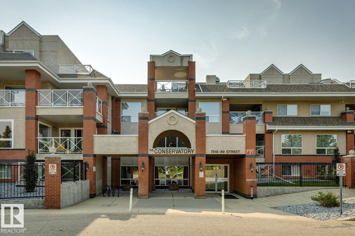 #113 7510 89 St Nw, Edmonton, AB - Outdoor With Facade