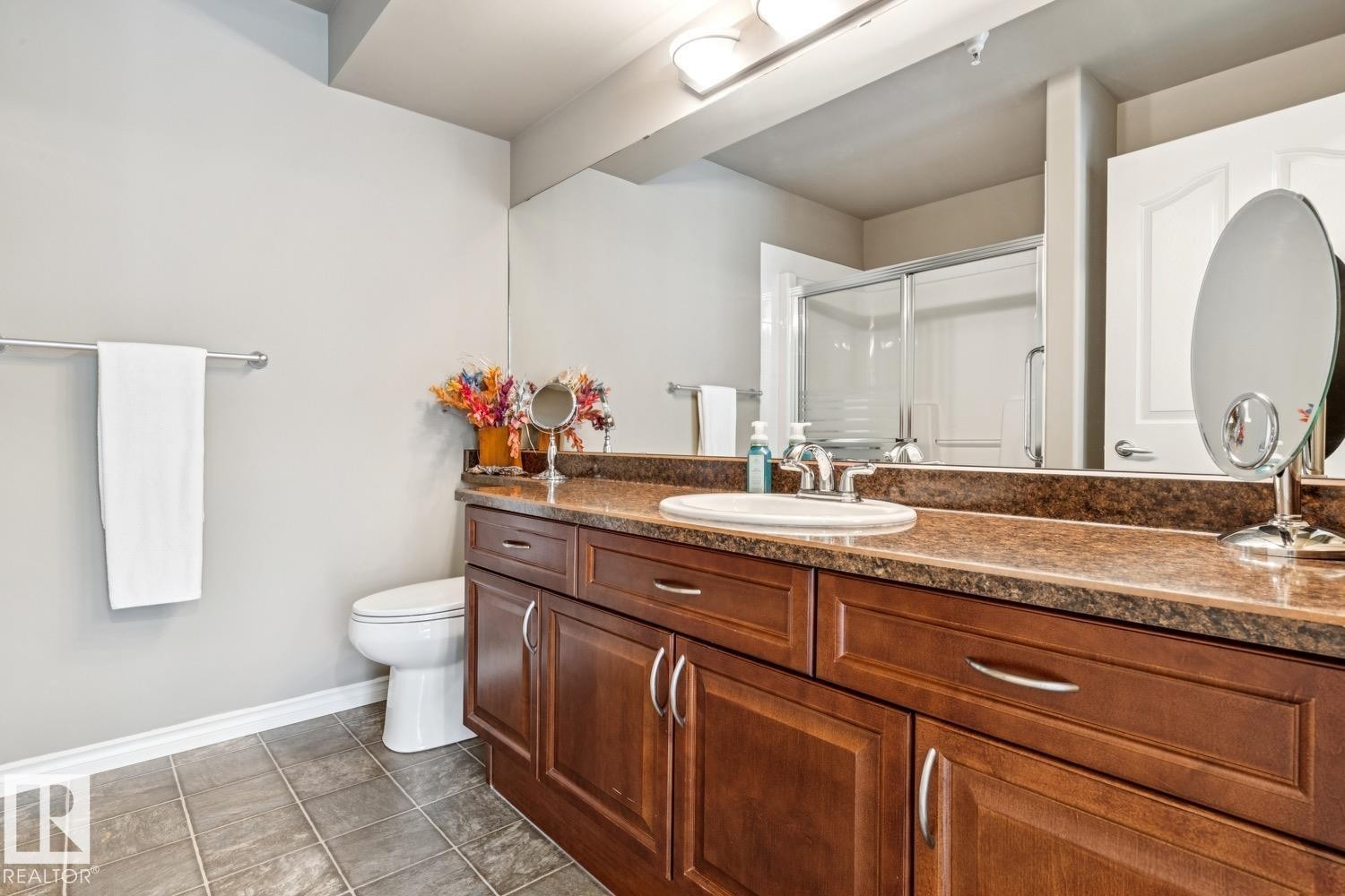 #113 7510 89 St Nw, Edmonton, AB - Indoor Photo Showing Bathroom