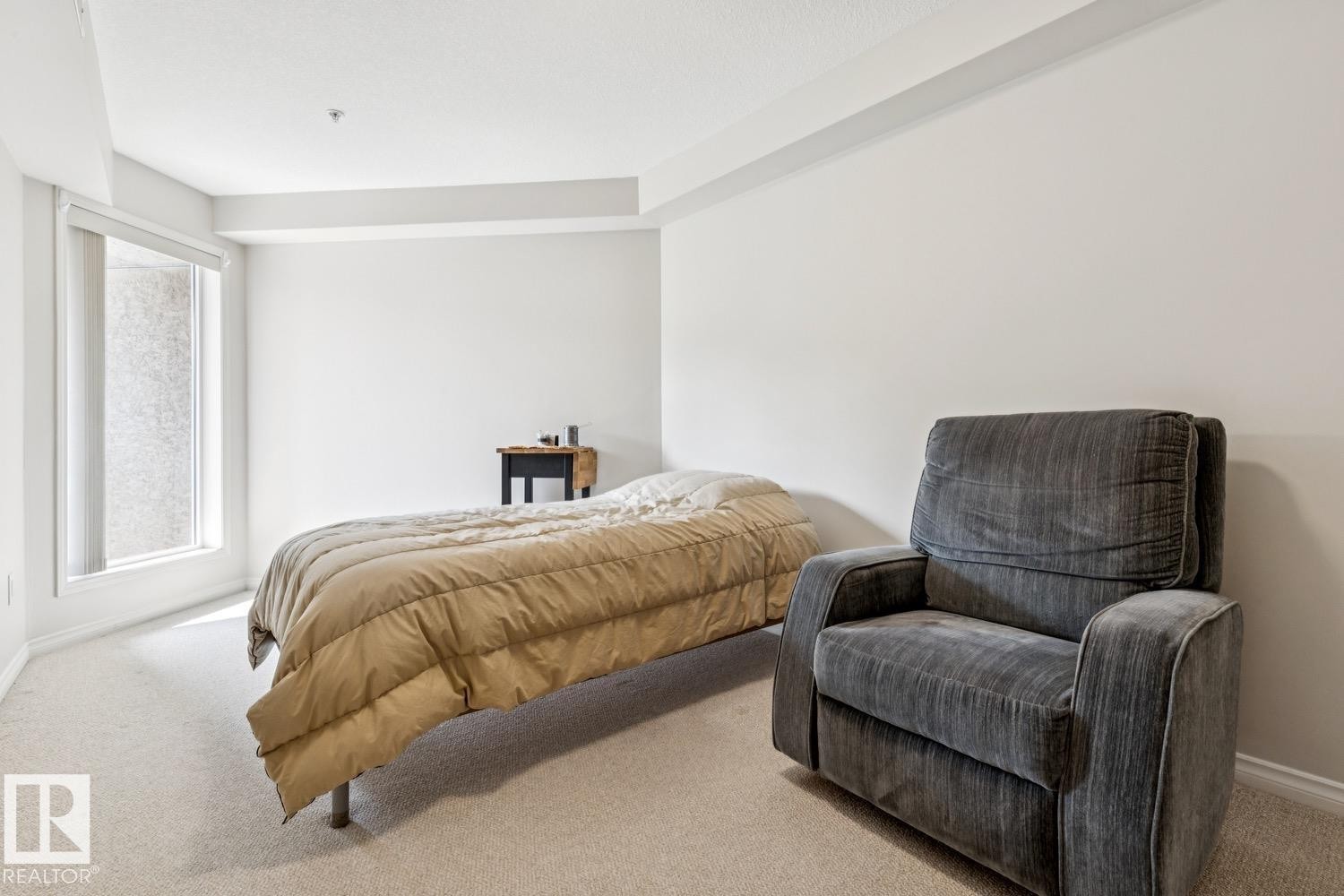 #113 7510 89 St Nw, Edmonton, AB - Indoor Photo Showing Bedroom