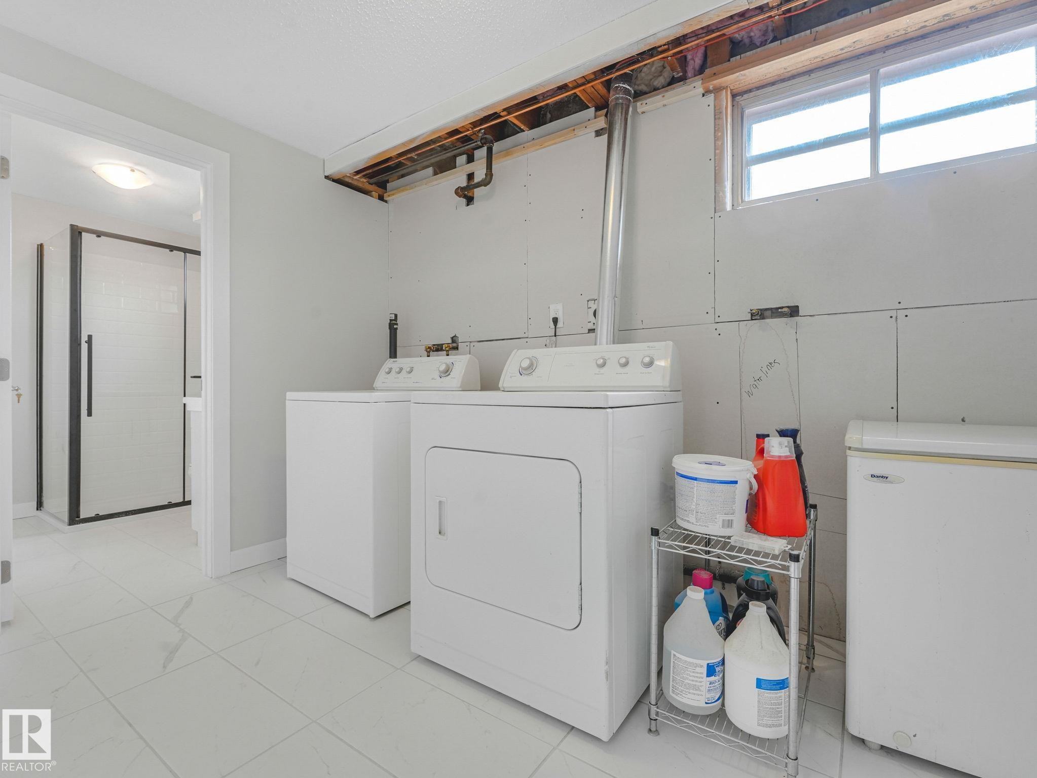 13807 92 Street Nw, Edmonton, AB